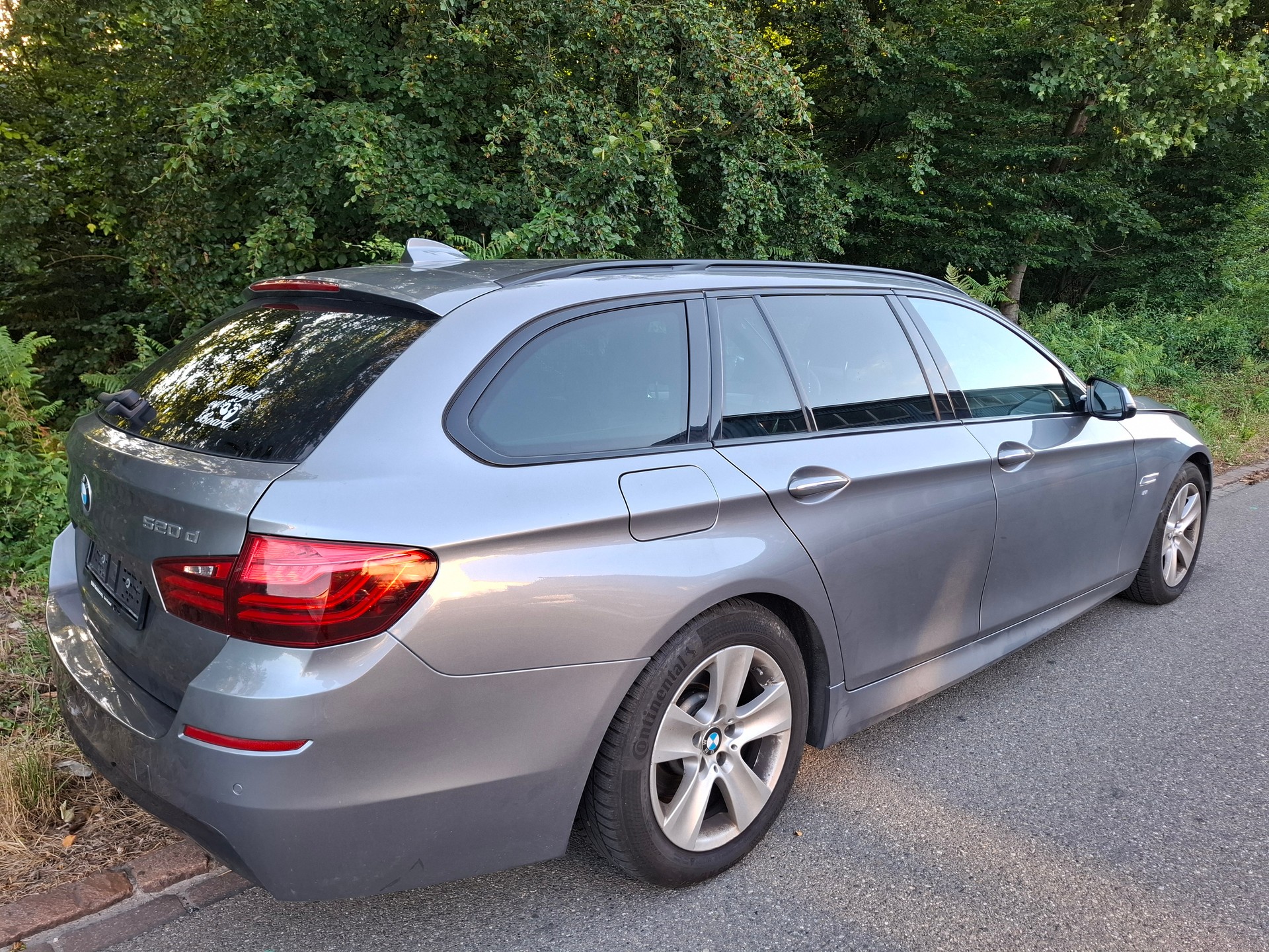 BMW 520d Touring xDrive Steptronic-image-3
