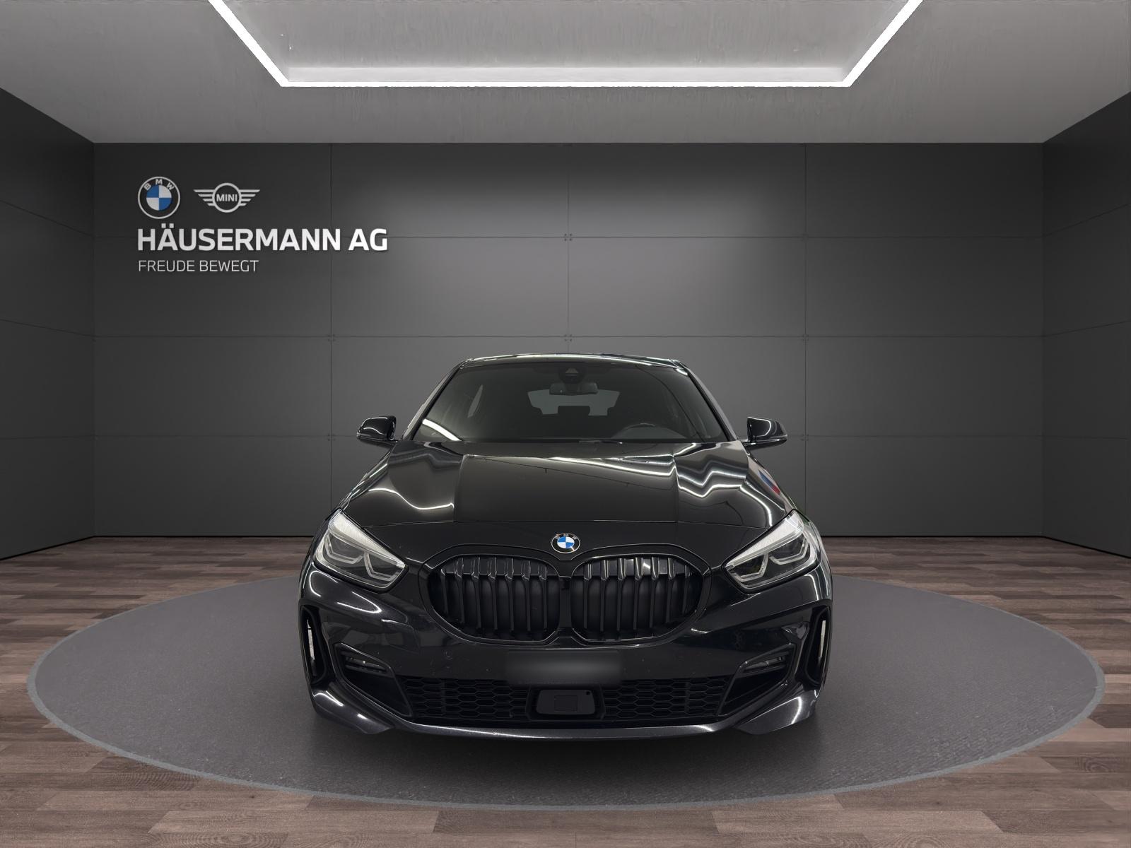 BMW 120d xDrive M Sport-image-1