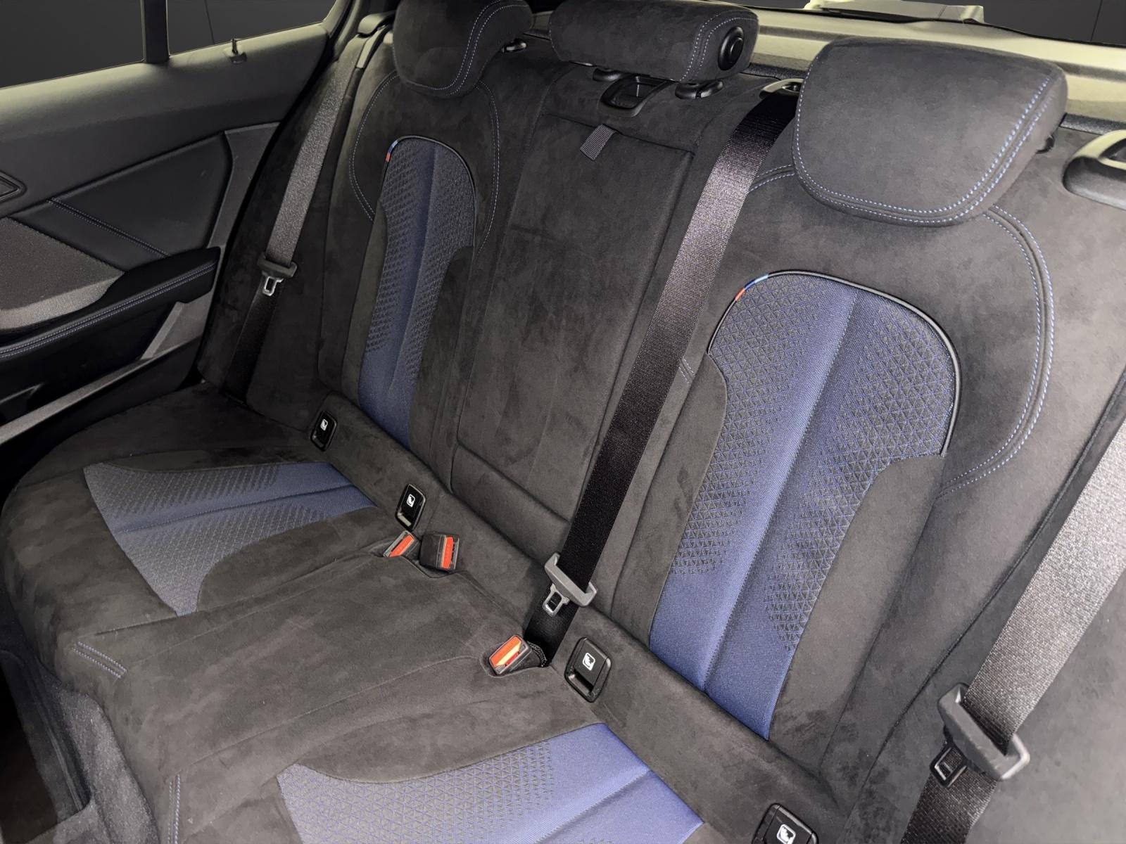 BMW 120d xDrive M Sport-image-15