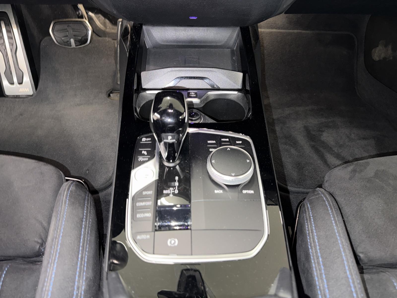 BMW 120d xDrive M Sport-image-16