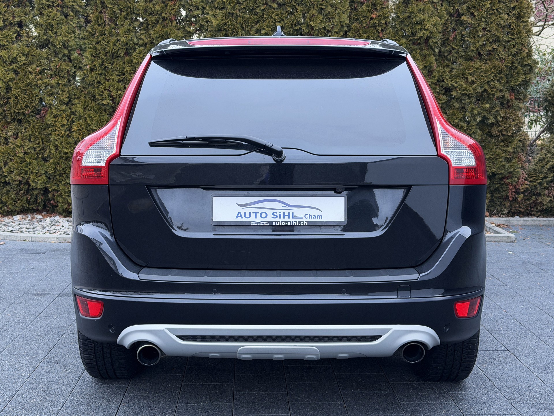 VOLVO XC60 T6 AWD R-Design Geartronic-image-8