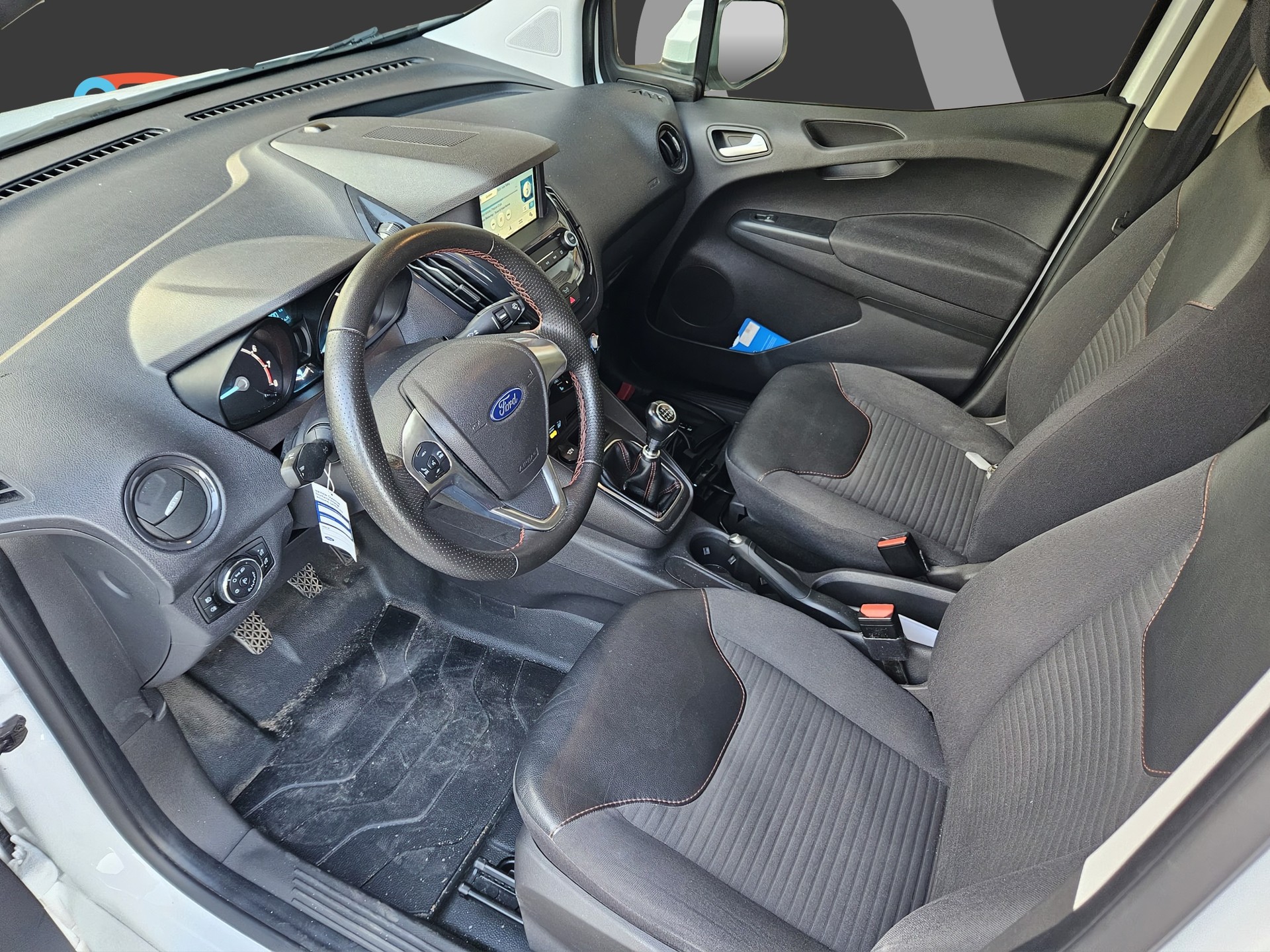 FORD Transit Courier Van 1.0 EcoBoost Ambiente-image-10