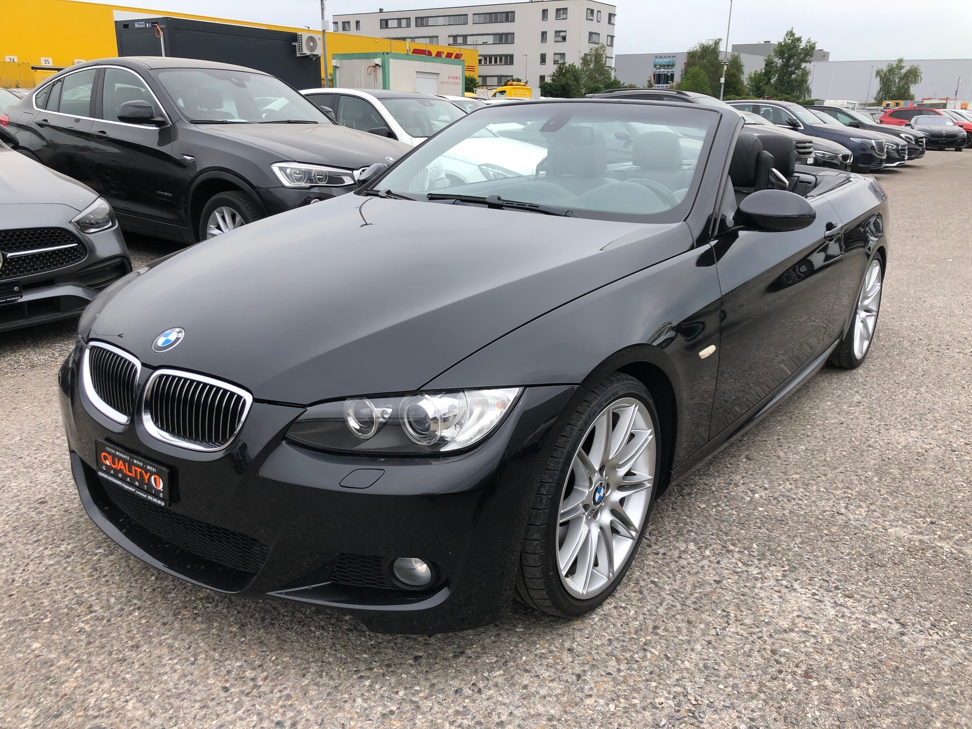BMW 330i Cabriolet Steptronic-image-0
