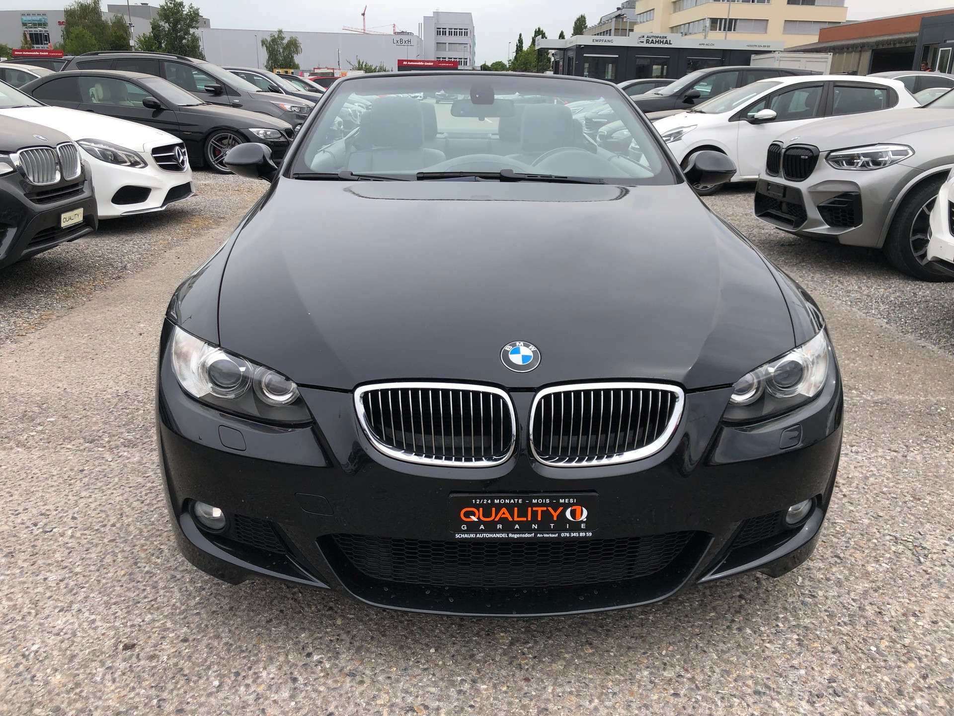 BMW 330i Cabriolet Steptronic-image-1