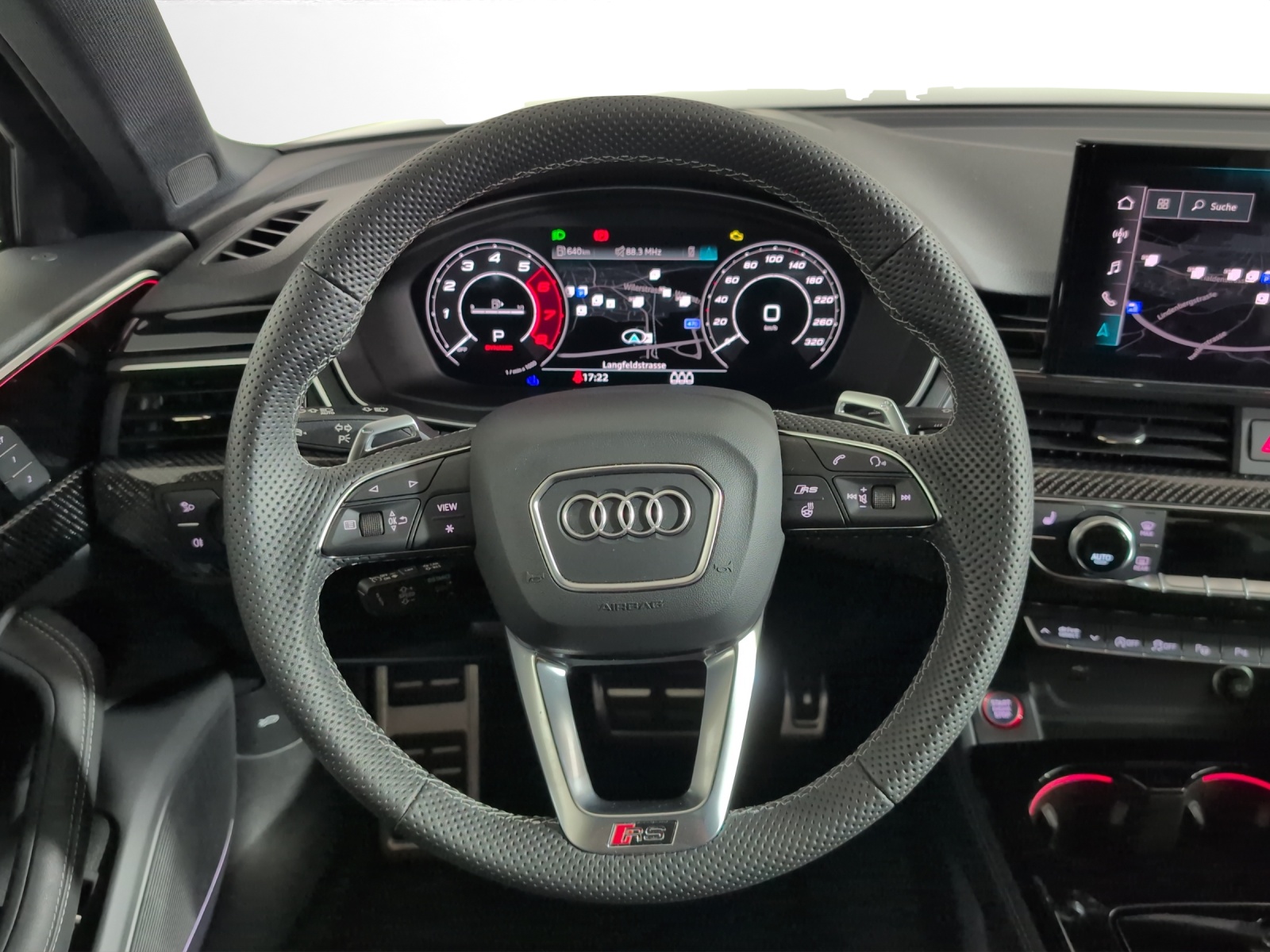AUDI RS4 Avant quattro tiptronic-image-11