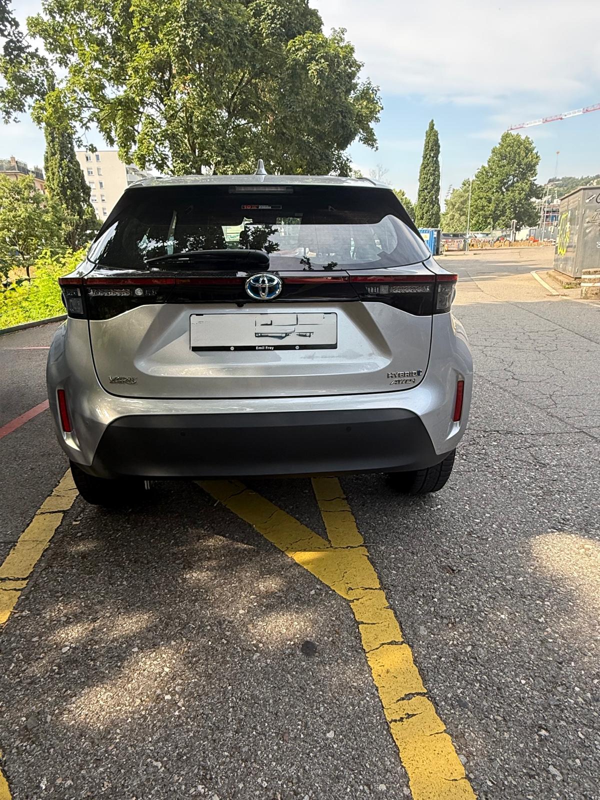TOYOTA 1.5 VVT-i HSD Trend AWD-i-image-1