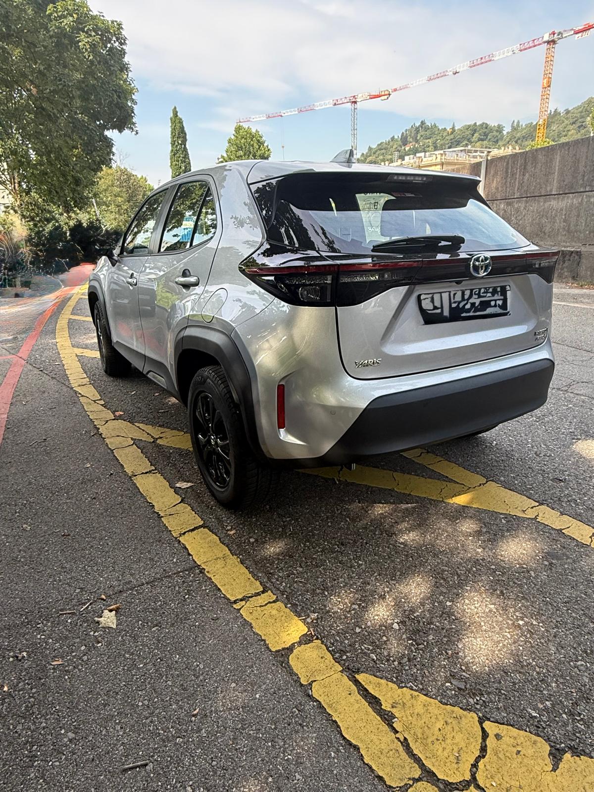 TOYOTA 1.5 VVT-i HSD Trend AWD-i-image-3