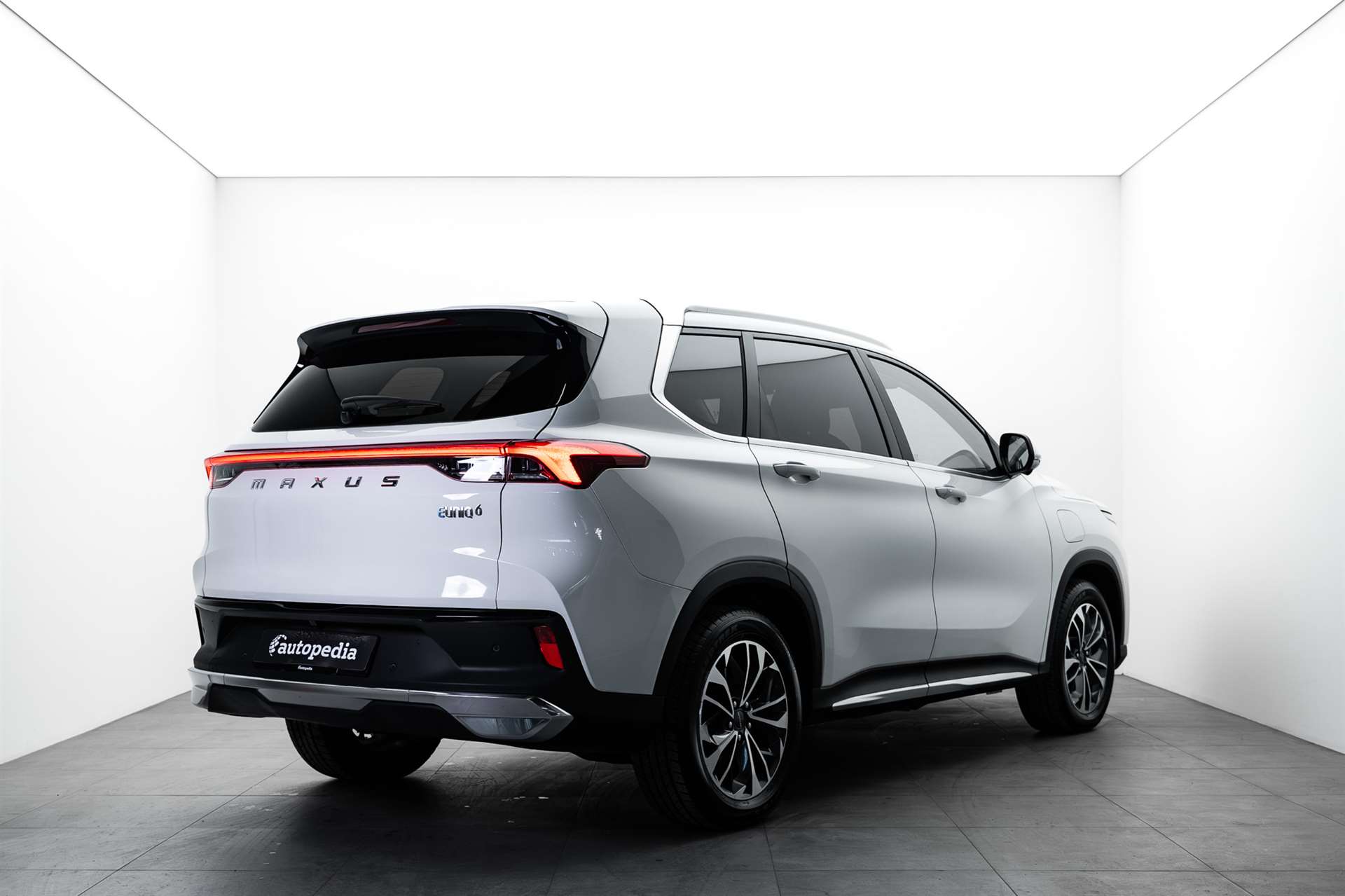 MAXUS EUniq6 70kWh E-Comfort-showroom-element-2