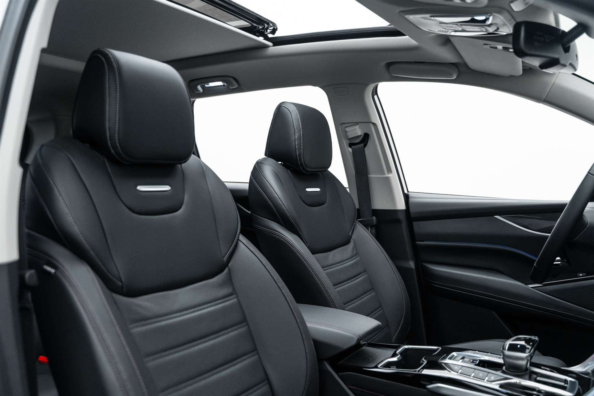 MAXUS EUniq6 70kWh E-Comfort-image-10