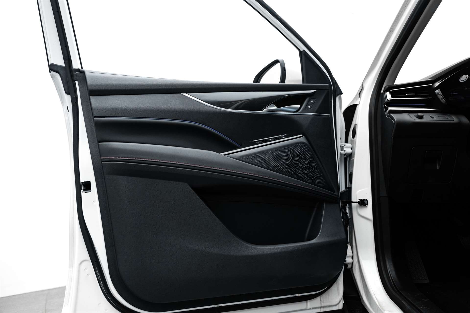 MAXUS EUniq6 70kWh E-Comfort-image-5
