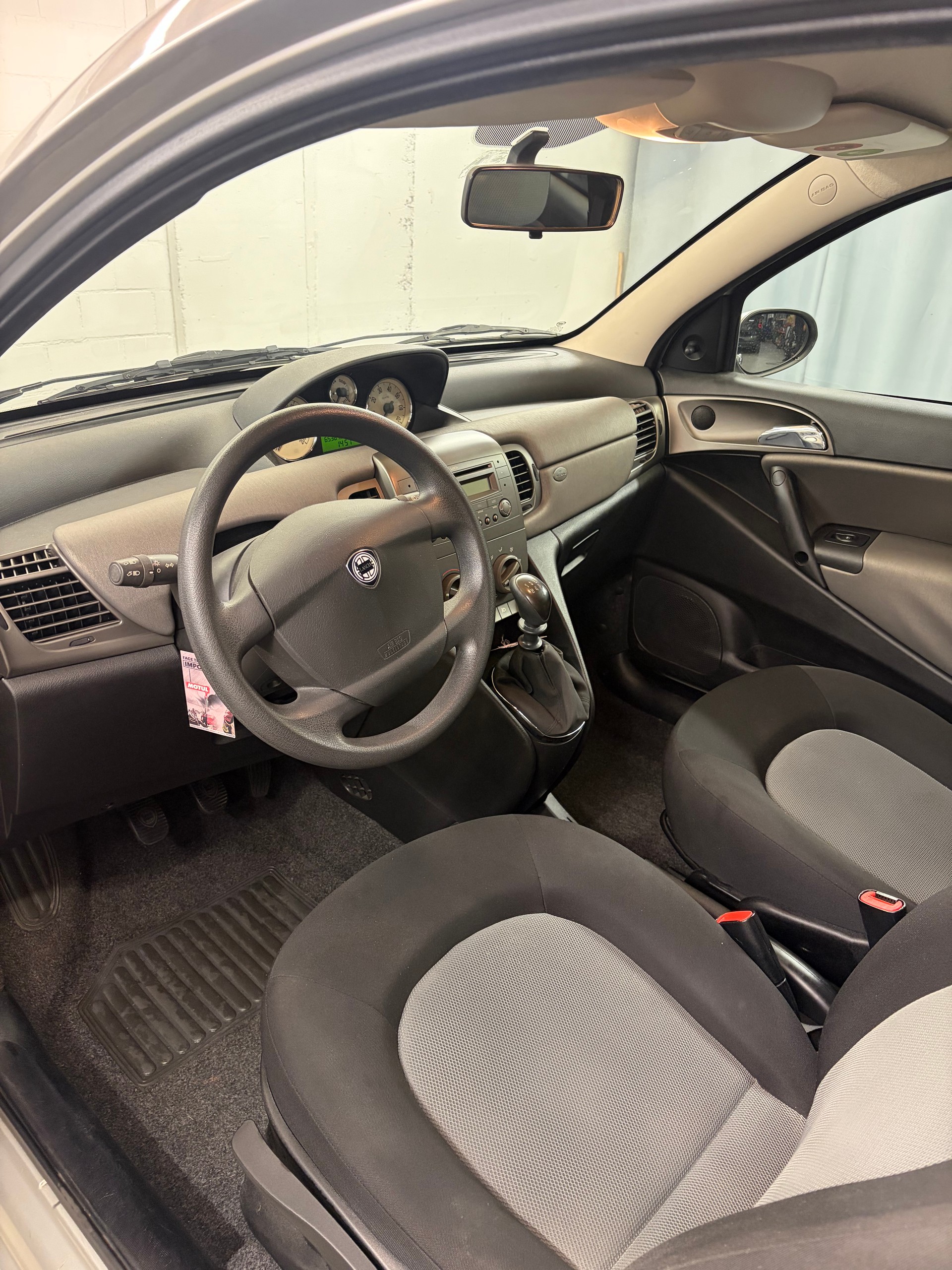 LANCIA Ypsilon 1.4 16V Oro-image-6