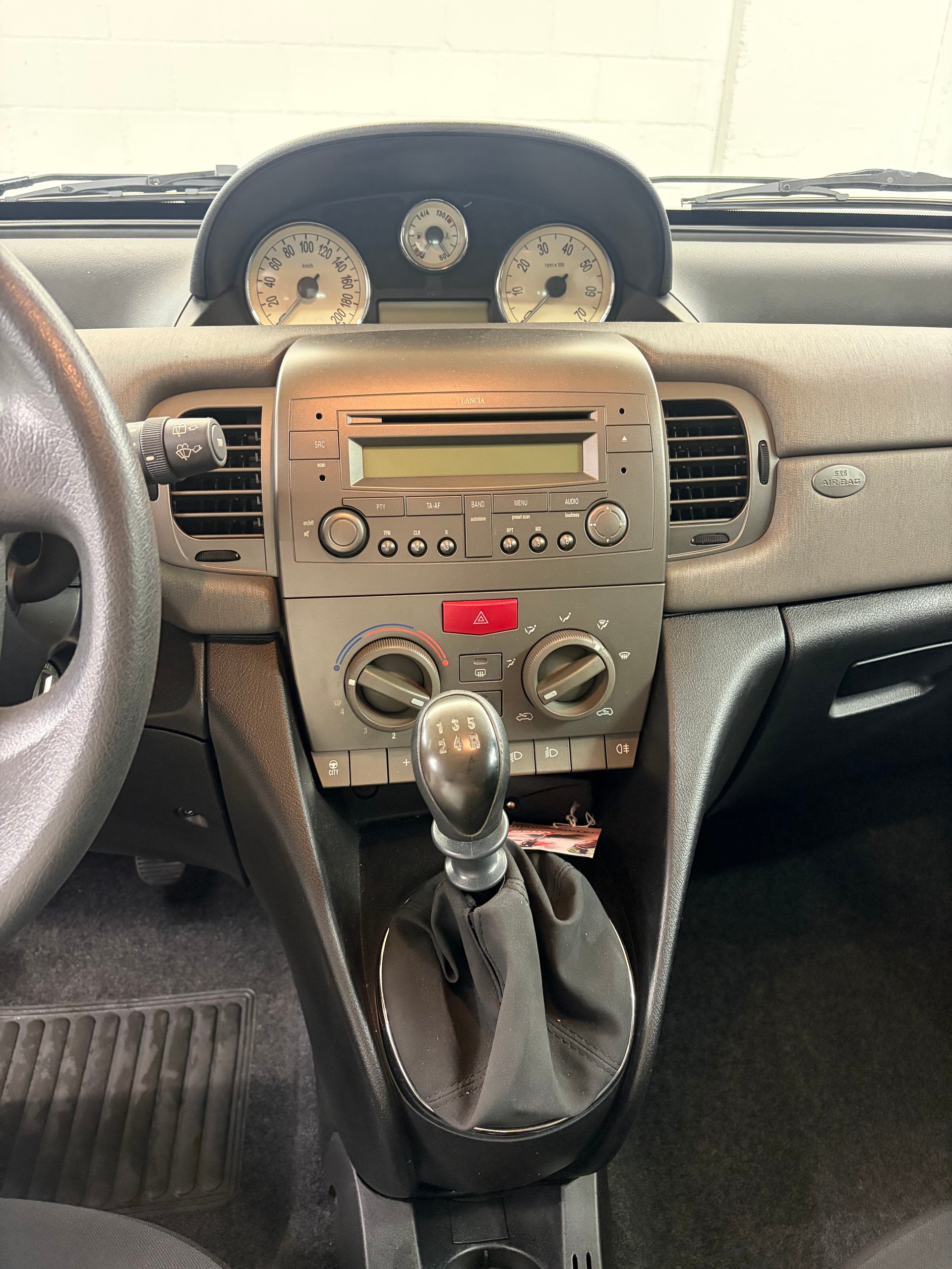 LANCIA Ypsilon 1.4 16V Oro-image-7