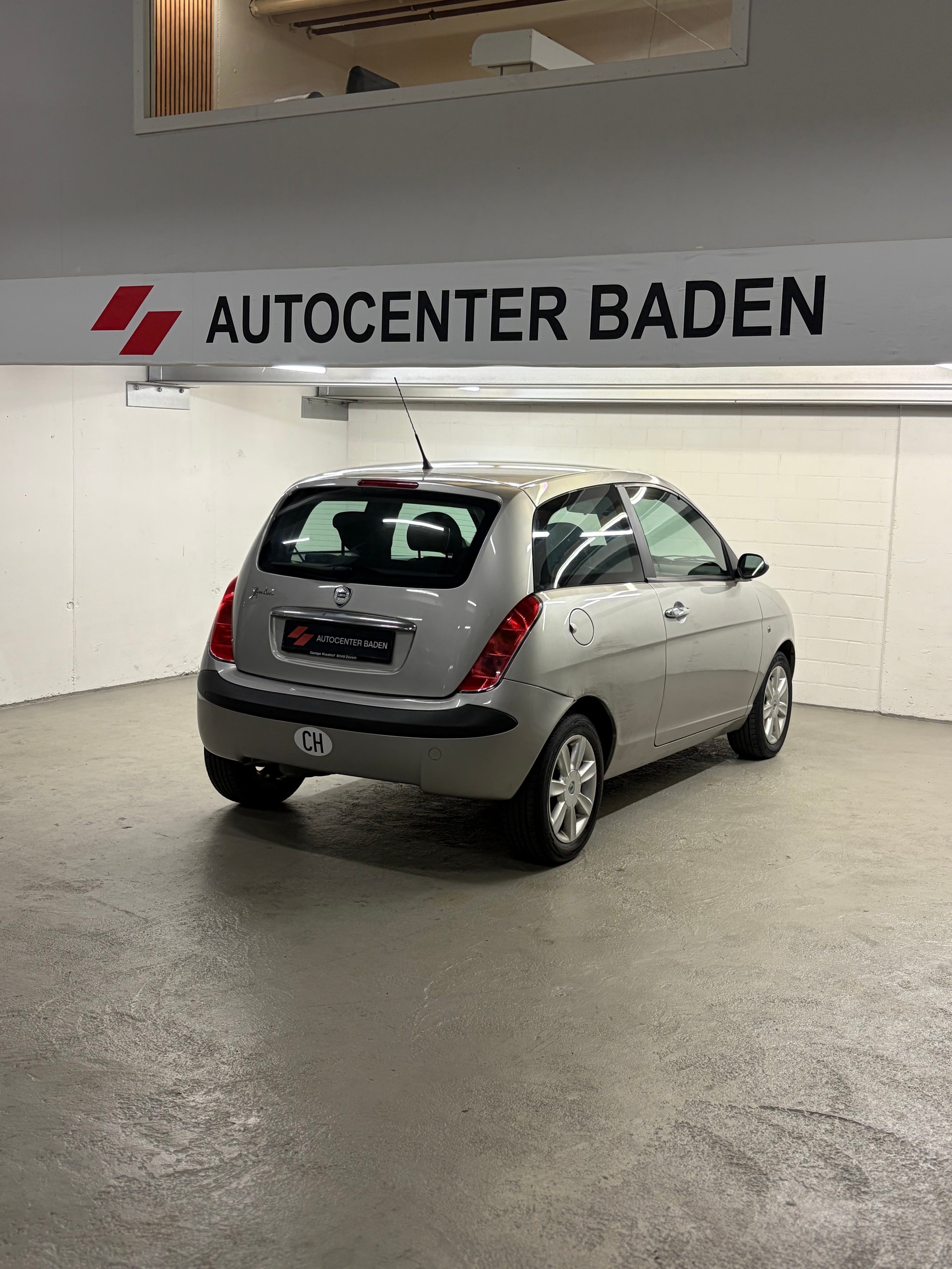 LANCIA Ypsilon 1.4 16V Oro-image-3