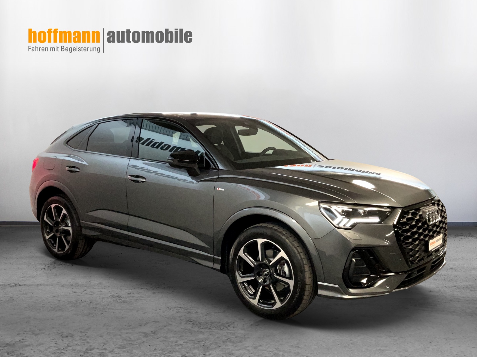 AUDI Q3 Sportback 35 TFSI S line S-tronic-image-2
