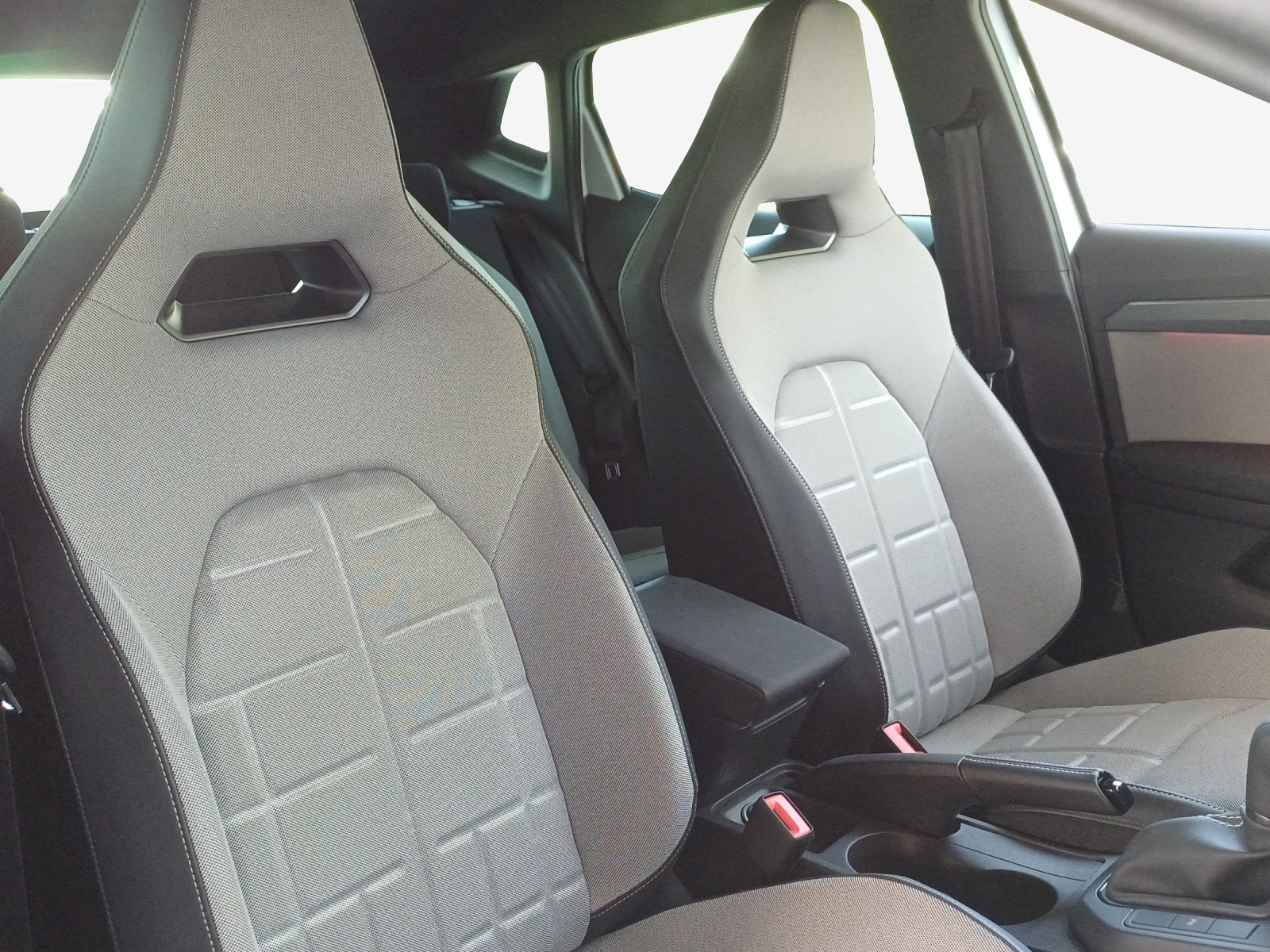 SEAT NEW SEAT IBIZA MOVE FR-image-14