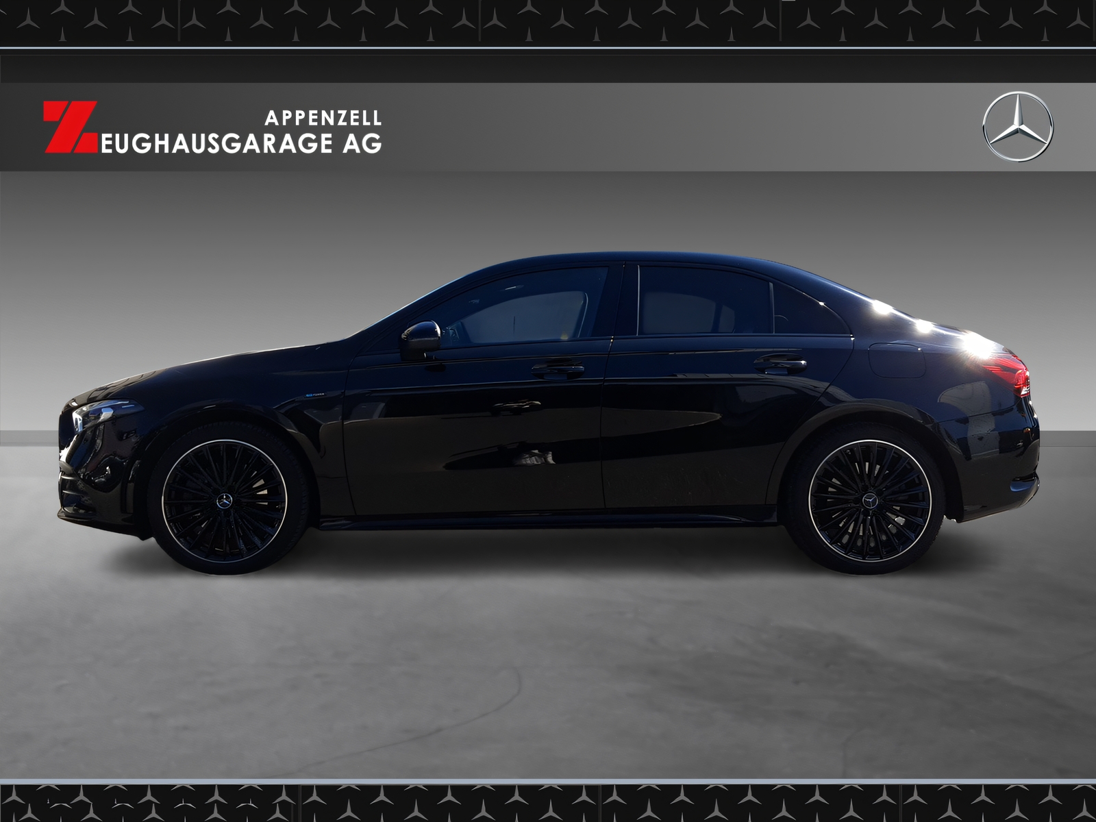 MERCEDES-BENZ A 250 e AMG Line-image-1