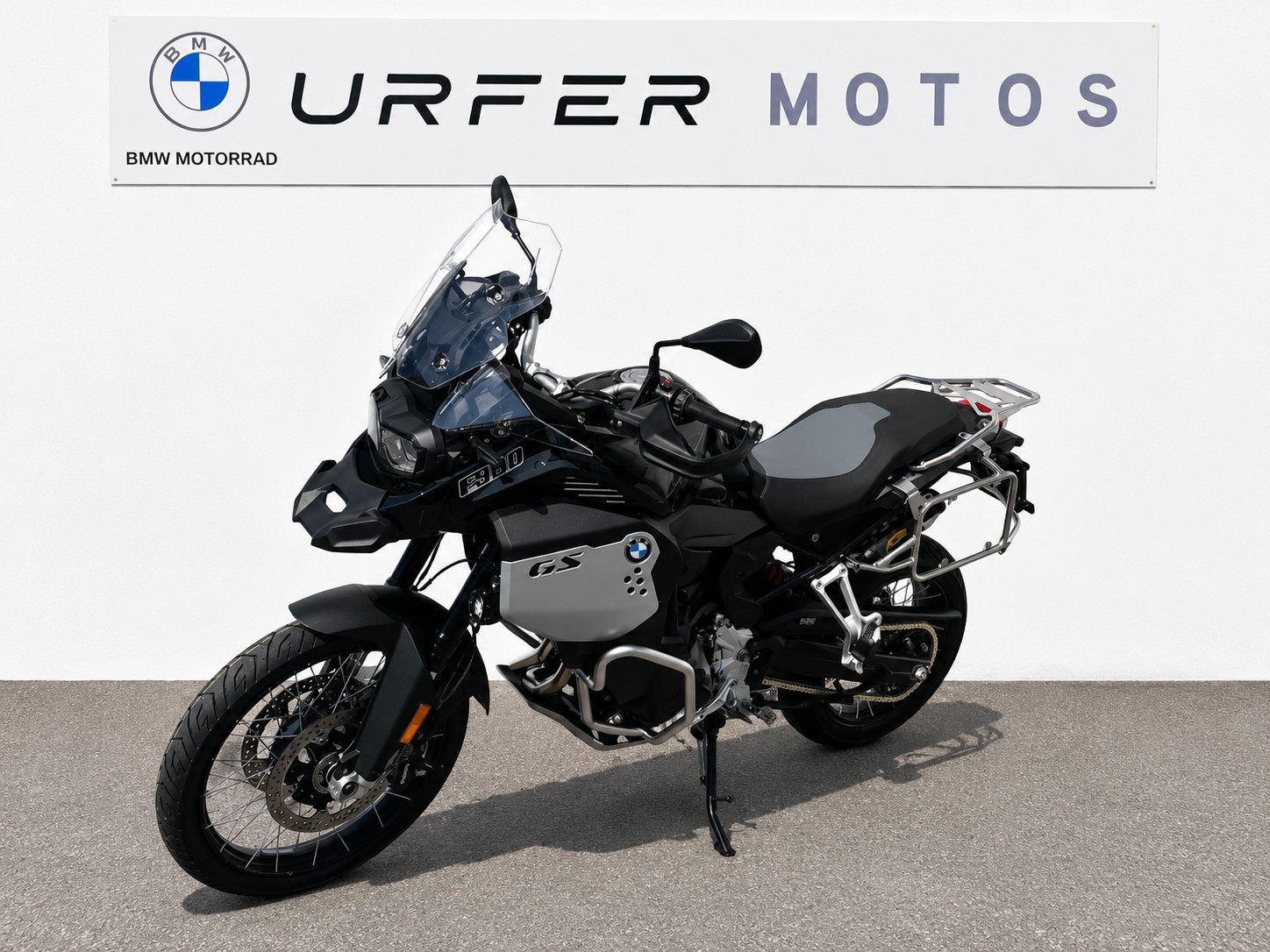 BMW F 900 GS Adventure-showroom-element-3