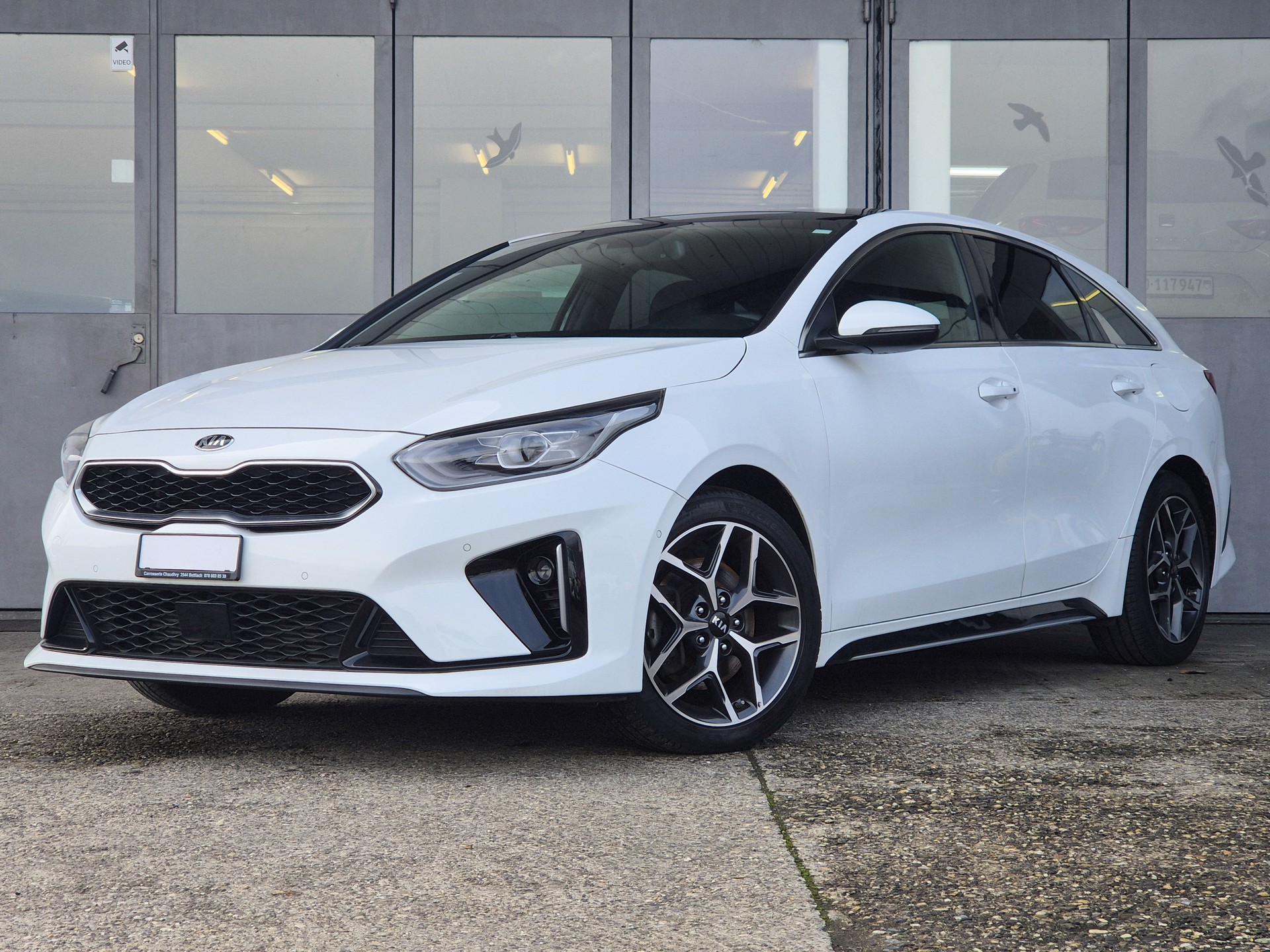 KIA ProCeed 1.5 T-GDi MHEV GT-Line DCT-image-0