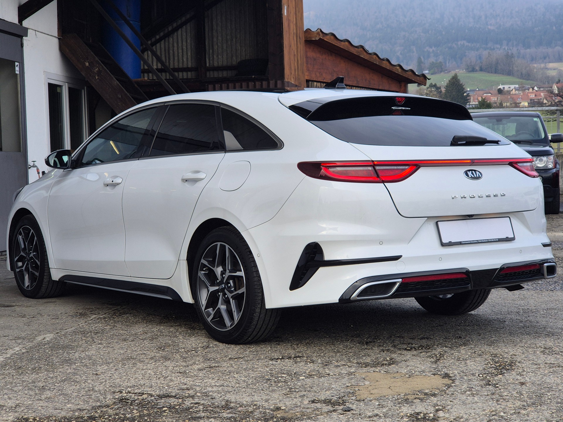 KIA ProCeed 1.5 T-GDi MHEV GT-Line DCT-image-8