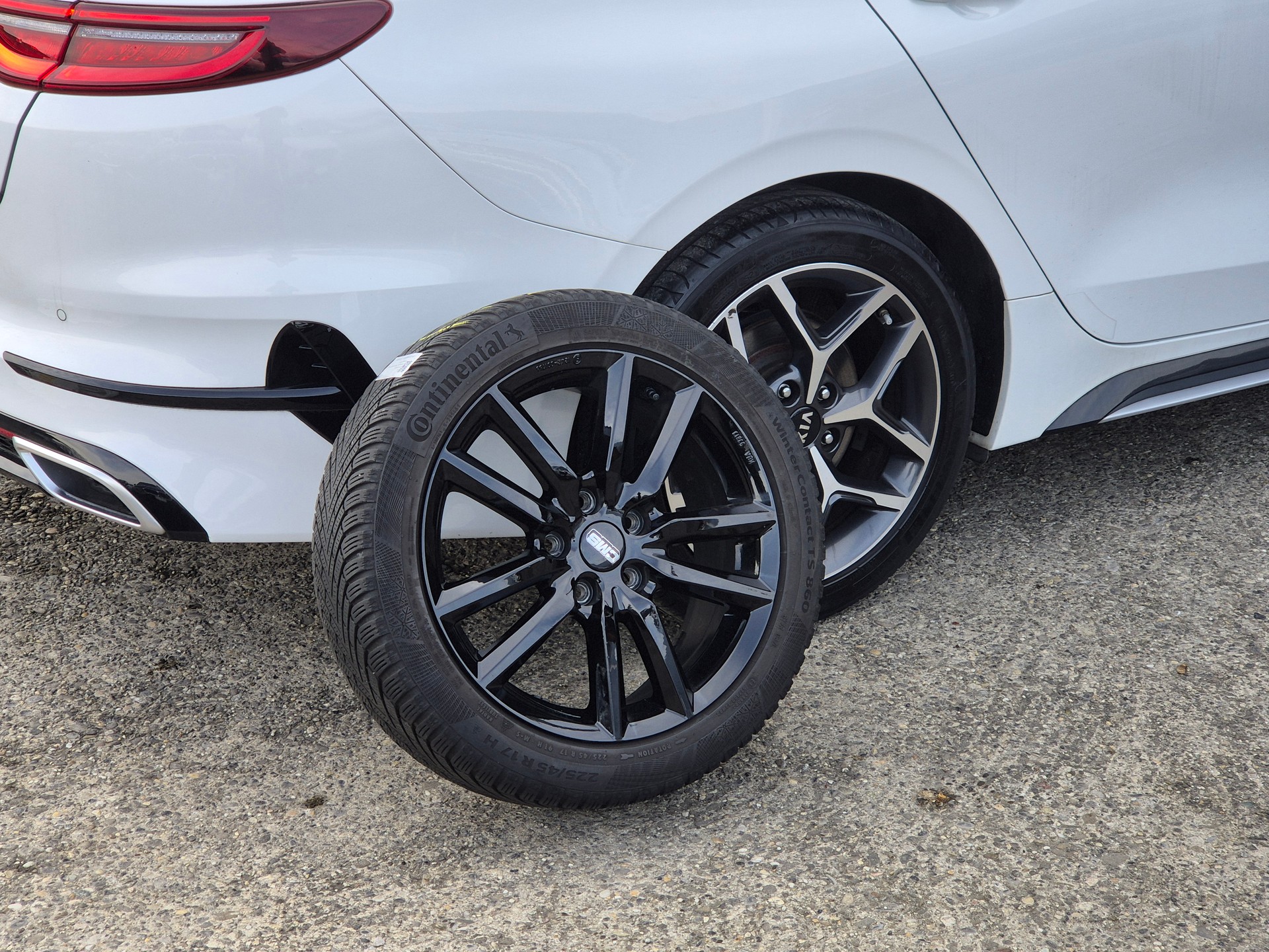 KIA ProCeed 1.5 T-GDi MHEV GT-Line DCT-image-10