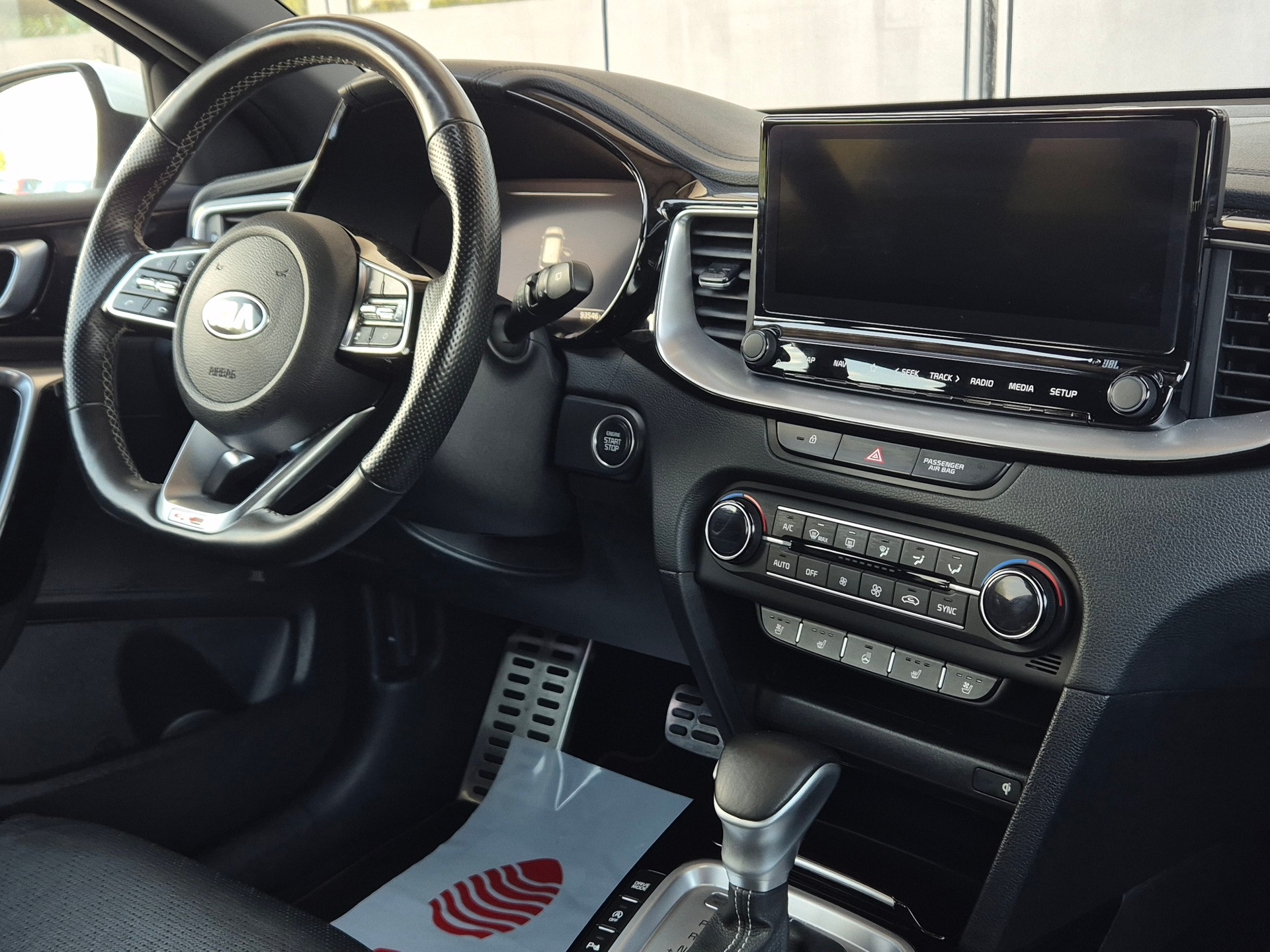 KIA ProCeed 1.5 T-GDi MHEV GT-Line DCT-image-11
