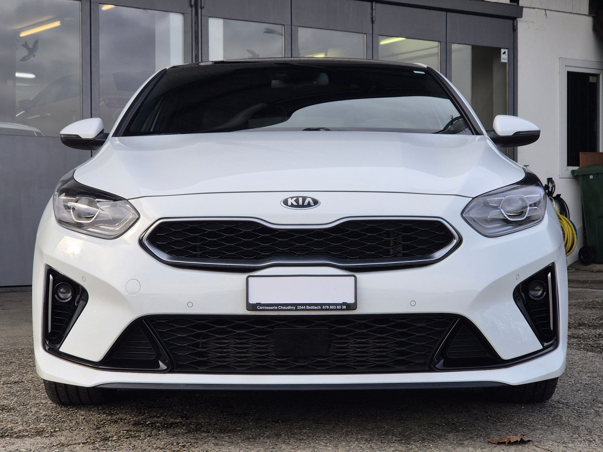 KIA ProCeed 1.5 T-GDi MHEV GT-Line DCT-image-1