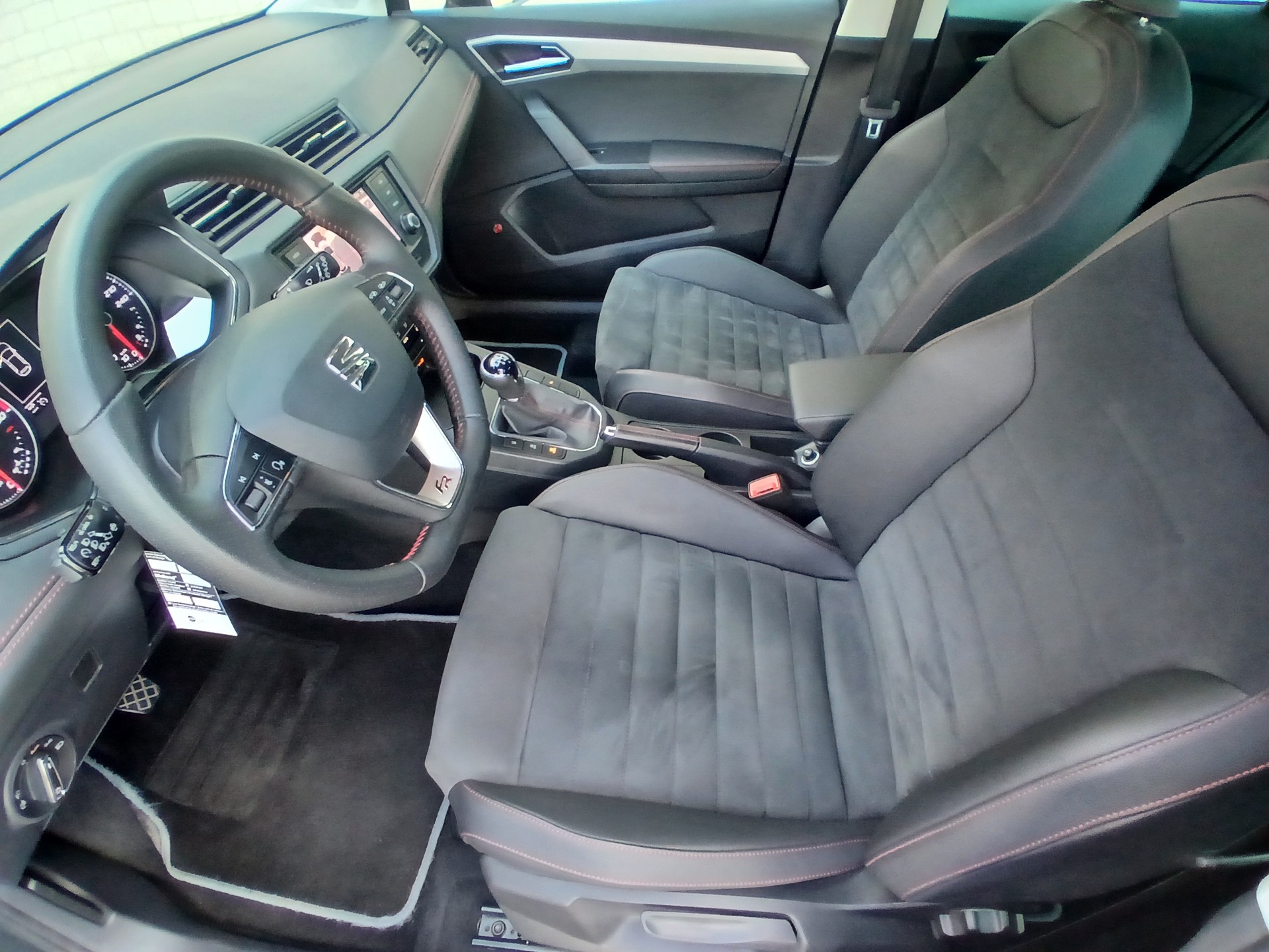 SEAT Ibiza 1.0 EcoTSI FR-image-8