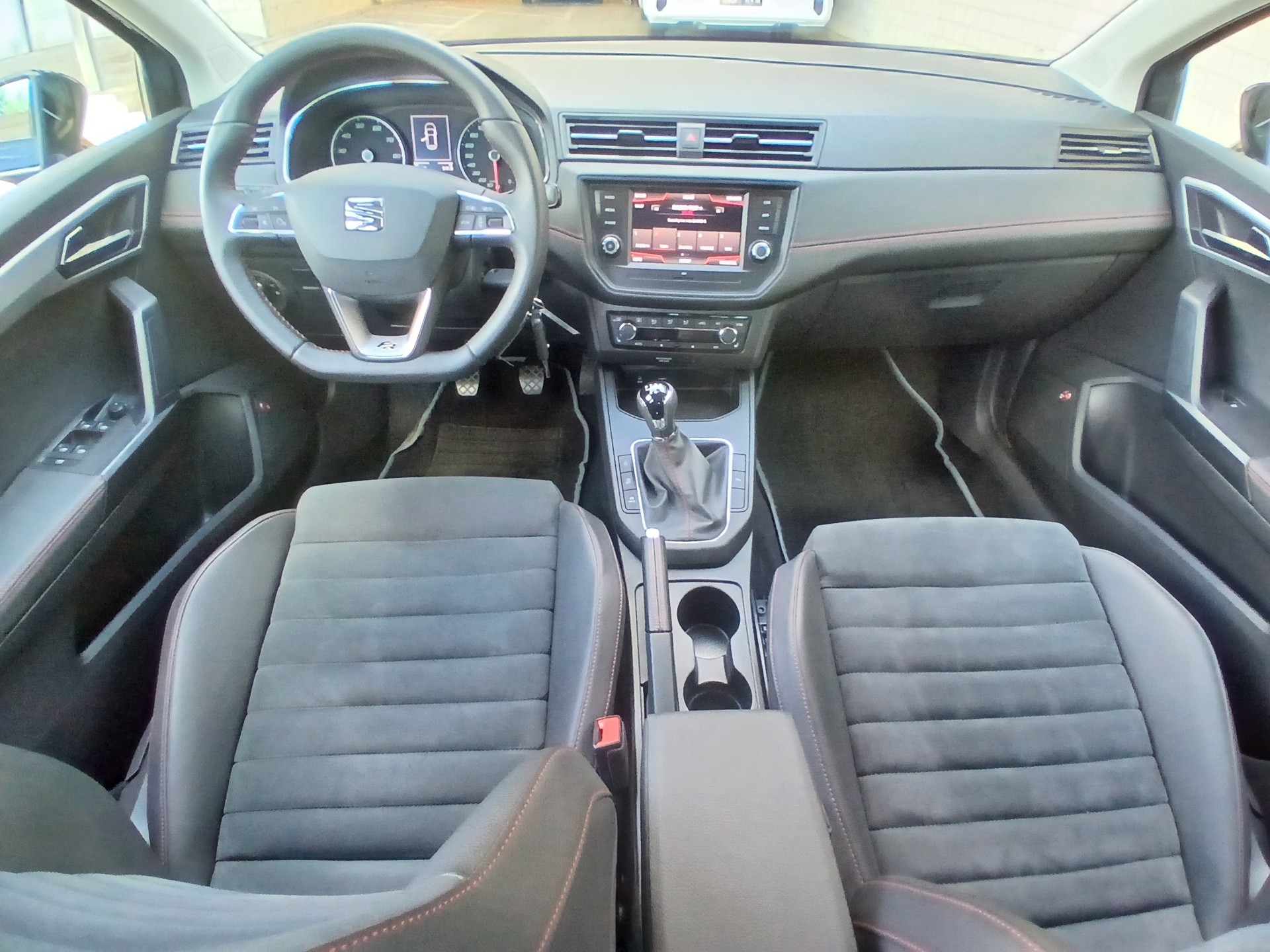 SEAT Ibiza 1.0 EcoTSI FR-image-9