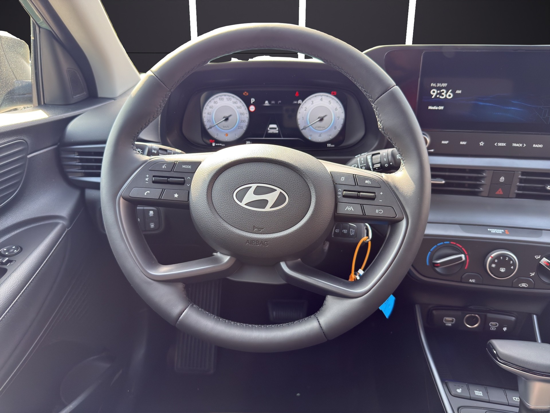 HYUNDAI i20 1.0 T-GDi Amplia GO! DCT-image-8