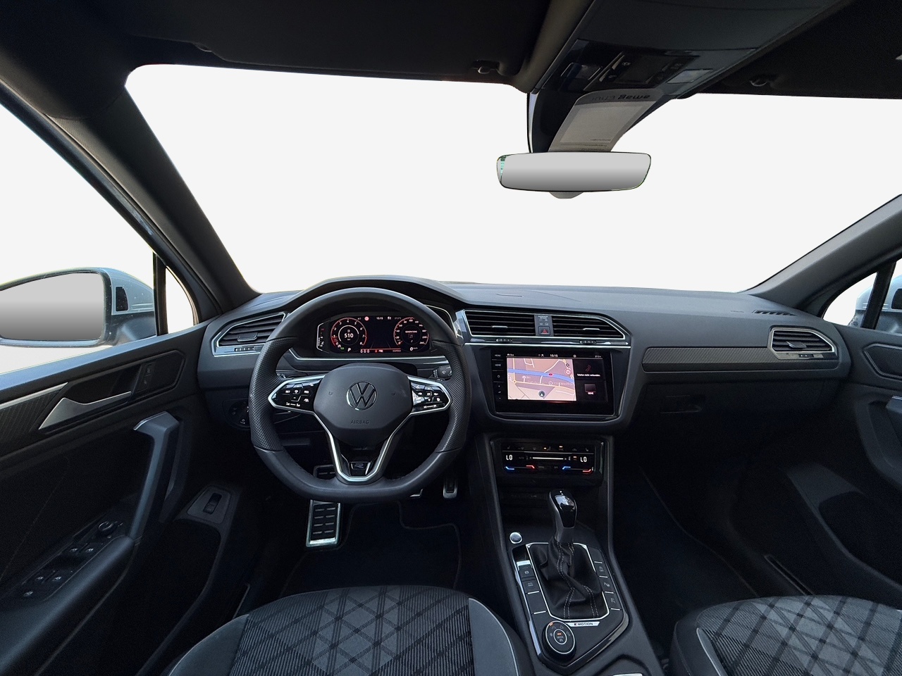 VW Tiguan 2.0TSI R-Line 4Motion DSG-image-8