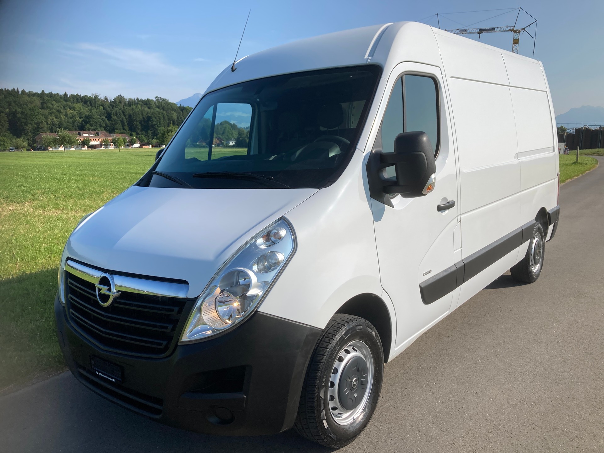 OPEL Movano 2.3 CDTI 3.5t L2H2 mit Anhängerkupplung-image-0