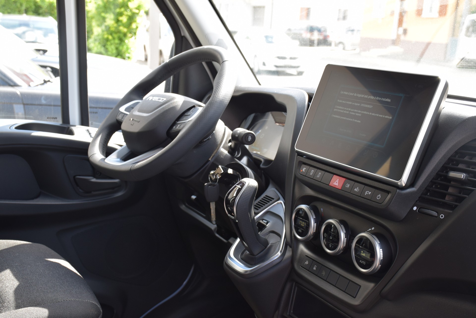 IVECO 35 S 21H-image-13