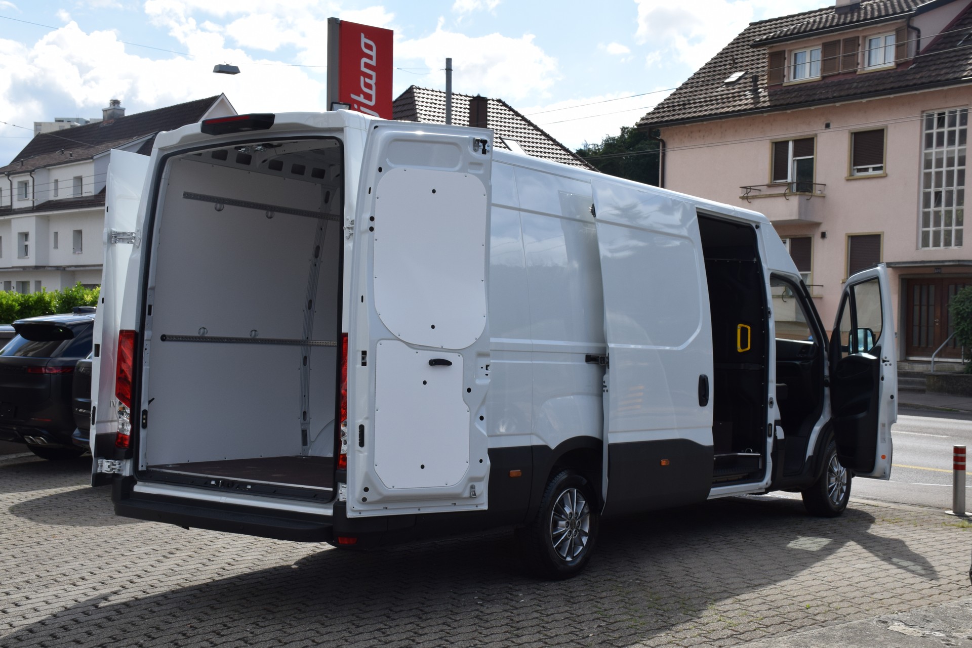 IVECO 35 S 21H-image-9