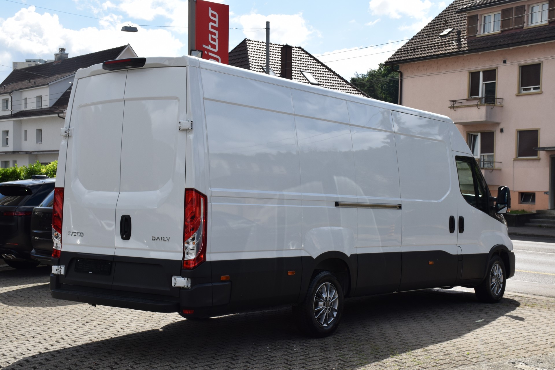 IVECO 35 S 21H-image-8