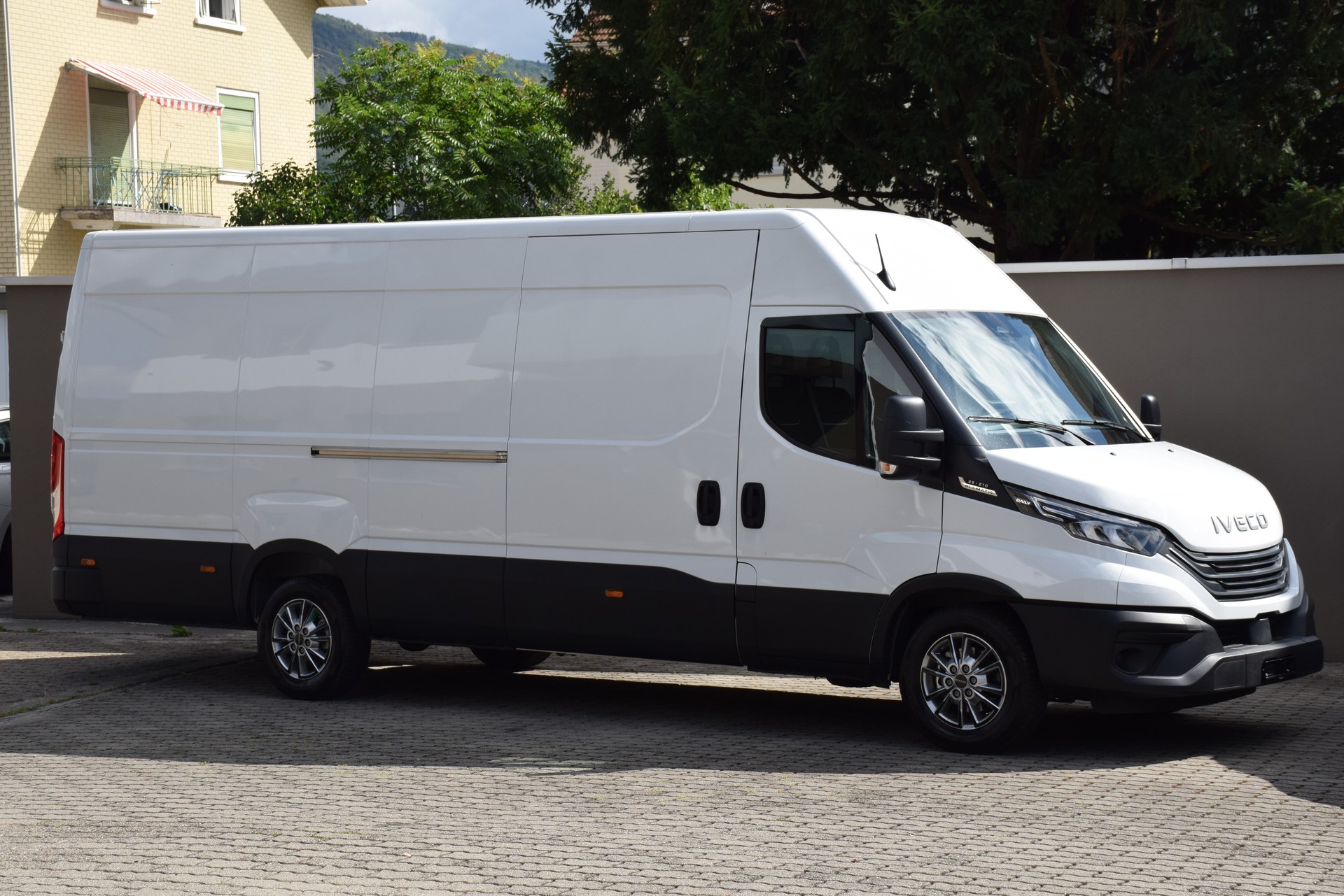 IVECO 35 S 21H-image-5