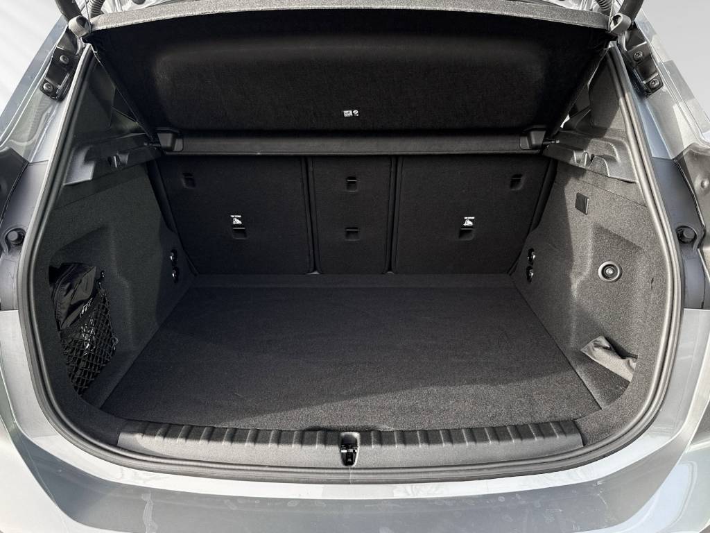 BMW 230e xDrive Active Tourer M Sport-image-8