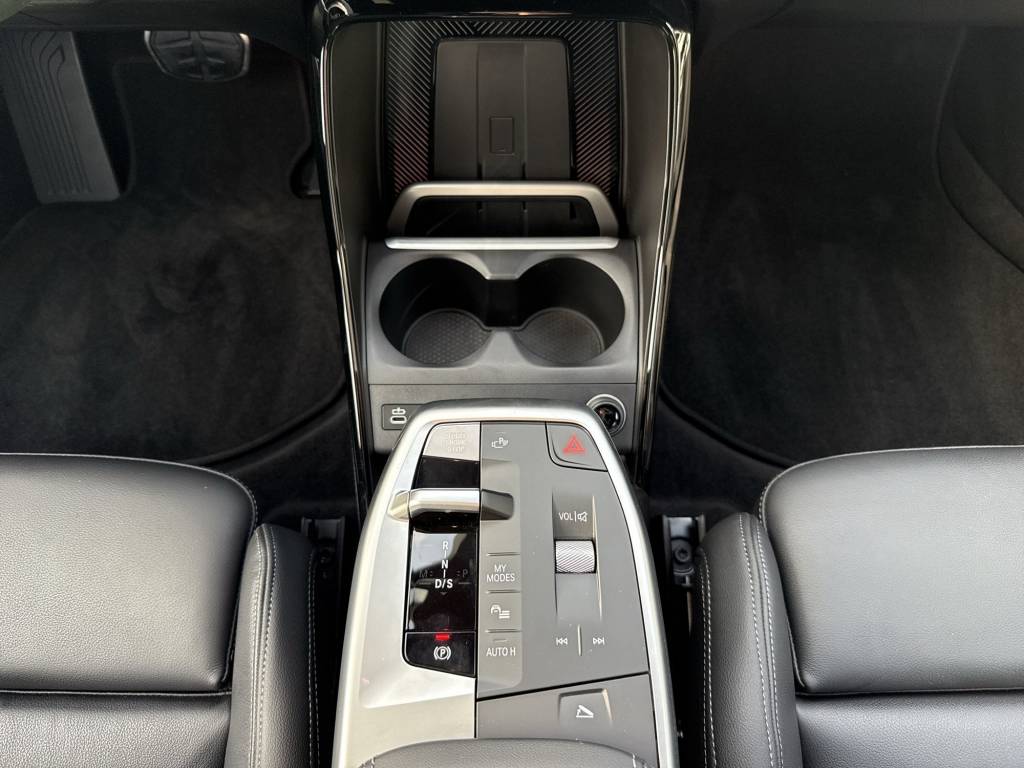 BMW 230e xDrive Active Tourer M Sport-image-13