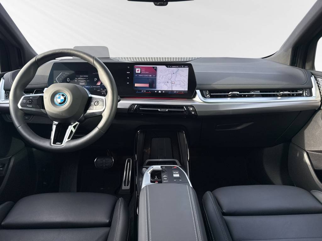 BMW 230e xDrive Active Tourer M Sport-image-6