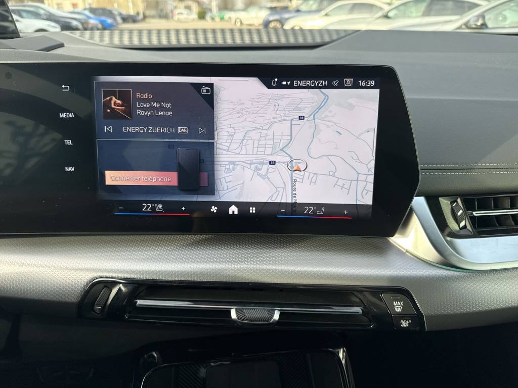 BMW 230e xDrive Active Tourer M Sport-image-11