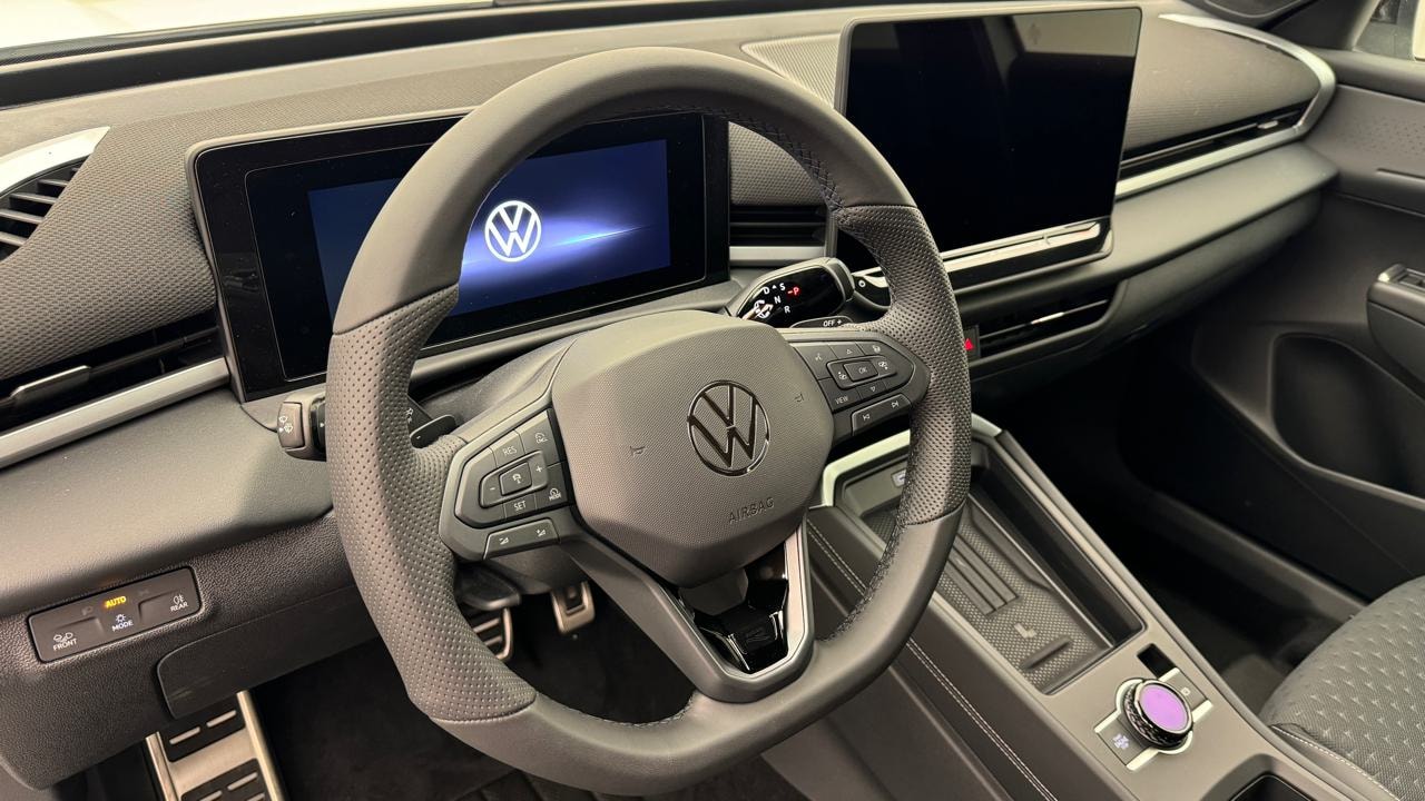 VW T-Roc 1.5 eTSI mHEV R-Line DSG-image-6