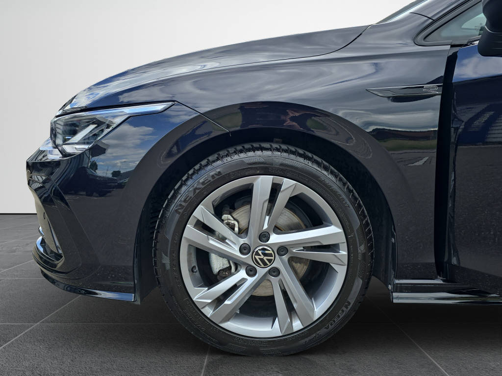 VW Golf VIII 1.5 TSI R-Line-image-18