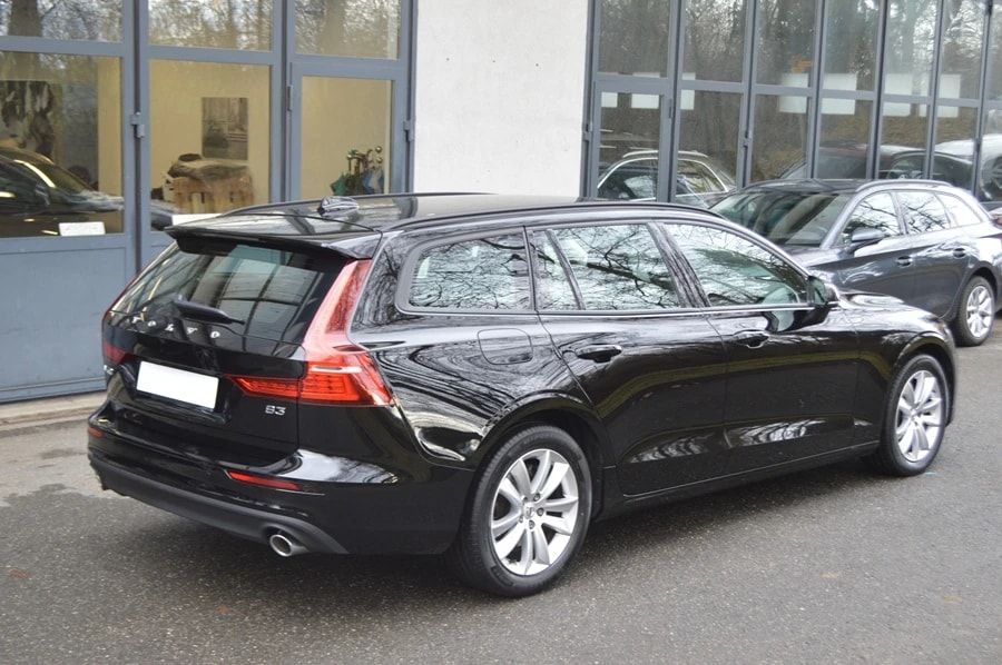 VOLVO V60 B3 Benzin Mild Hybrid Momentum Light Geartronic-image-3