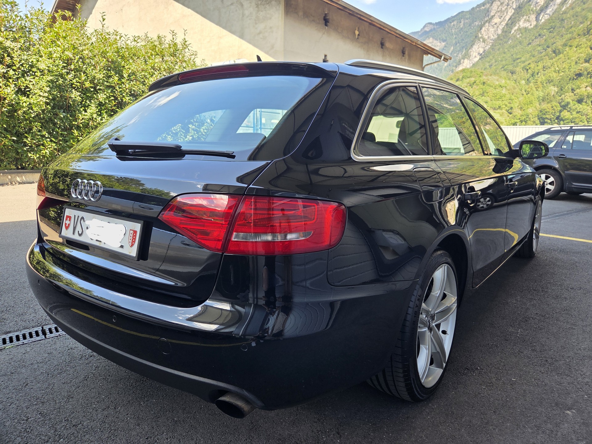 AUDI Avant 2.0 TFSI-image-2