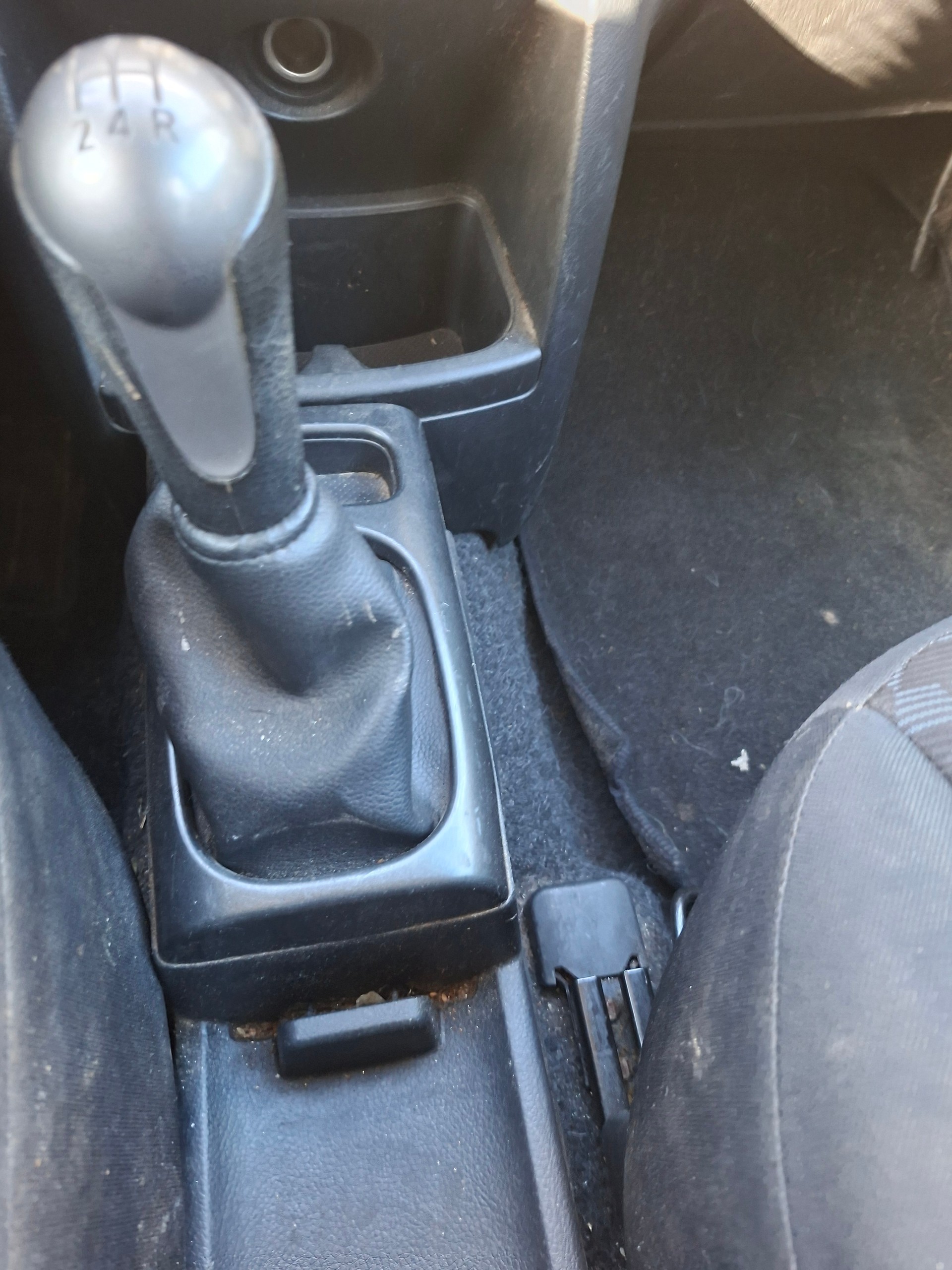 NISSAN Note 1.4 visia-image-3