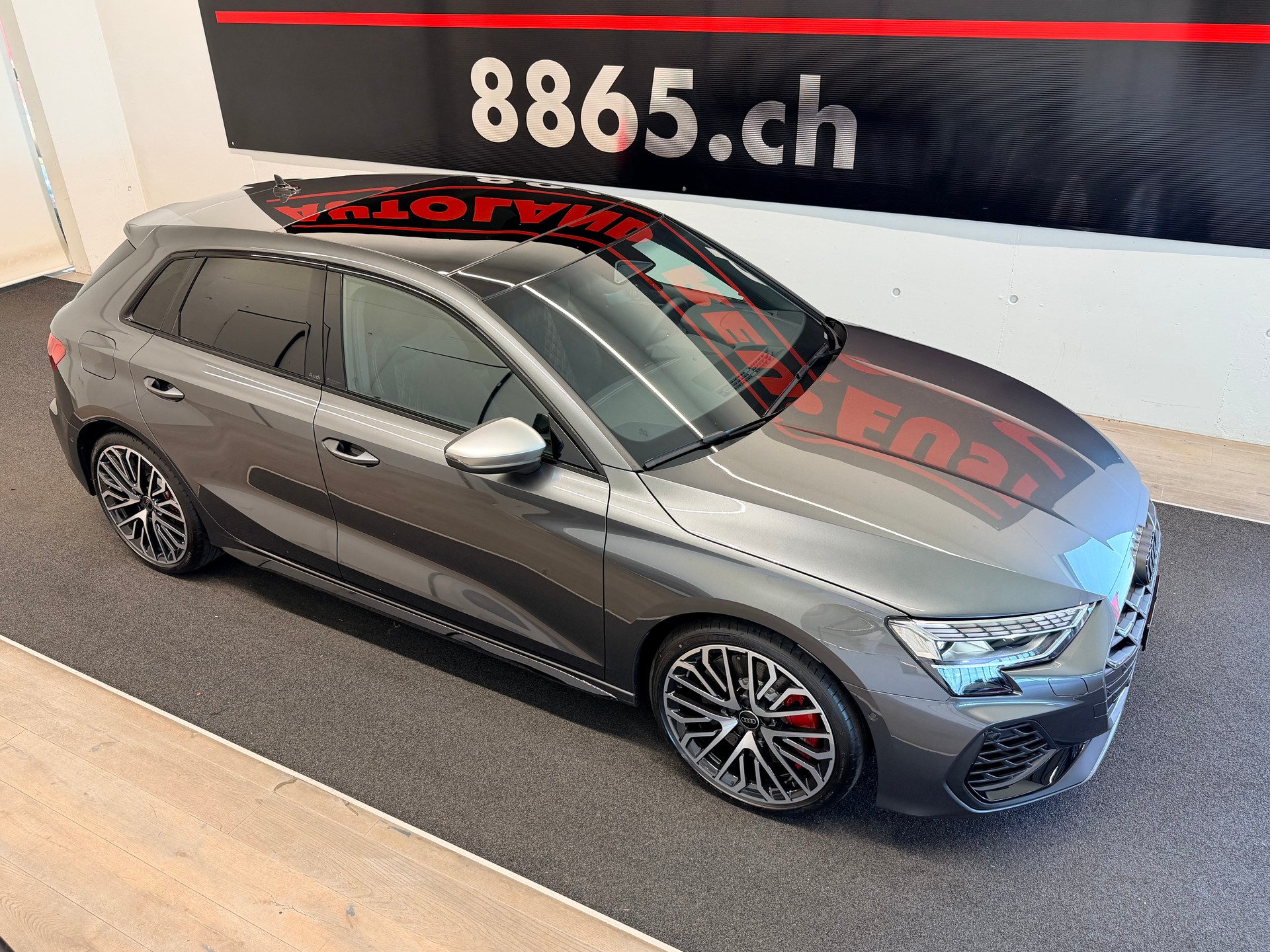 AUDI S3 Sportback TFSI quattro S-tronic-image-4