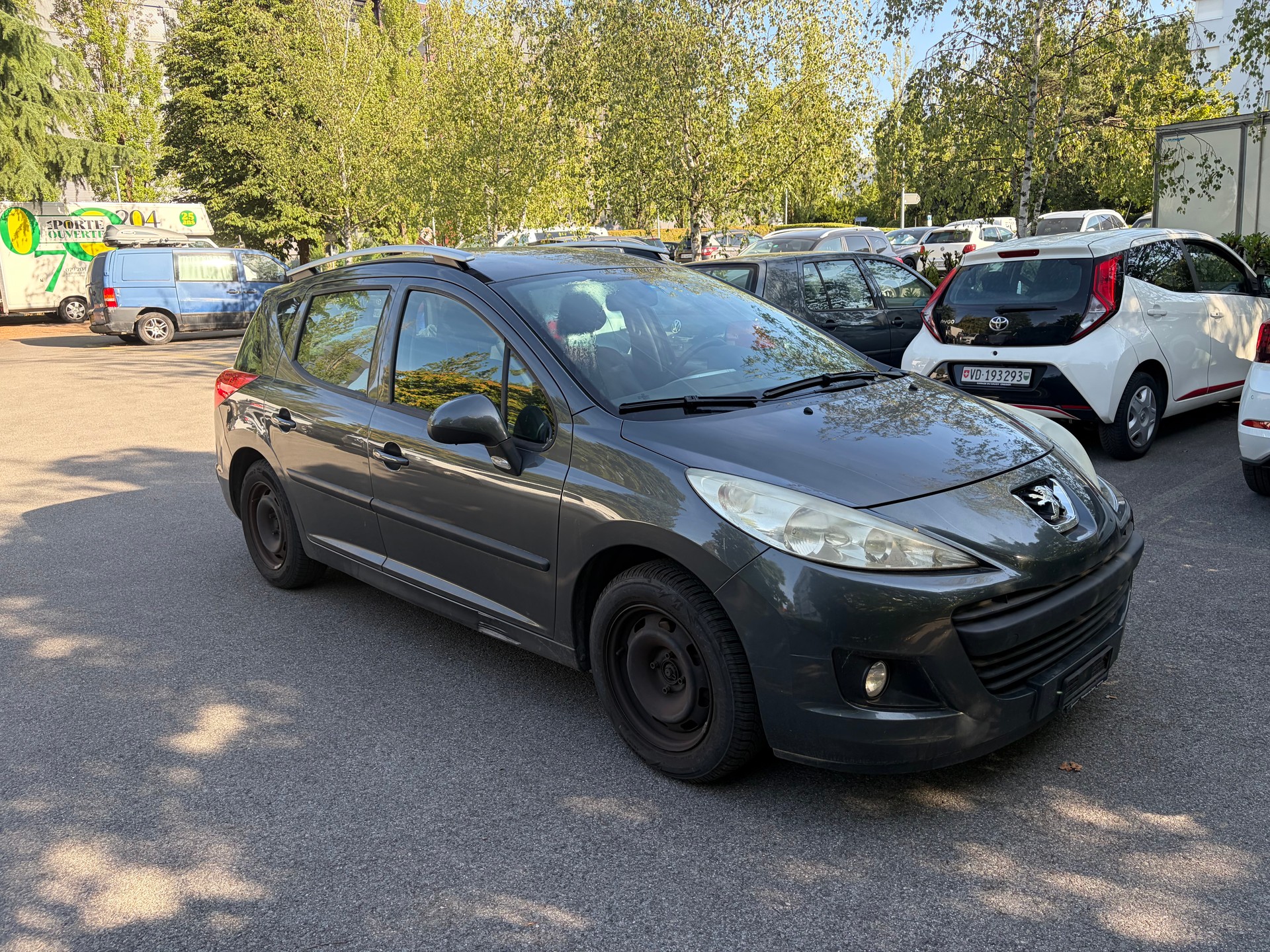 PEUGEOT 207 SW 1.6 HDI Trendy Clim-image-6