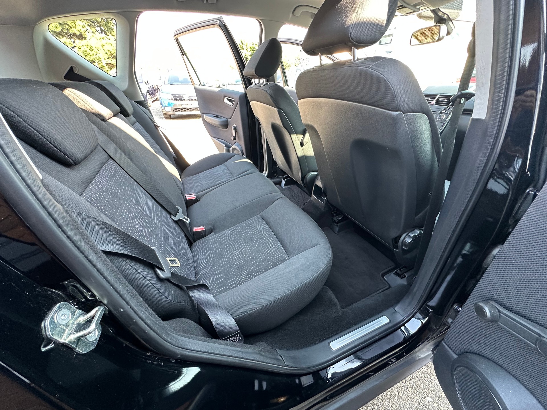 MERCEDES-BENZ A 160 (150) Avantgarde Autotronic-image-30