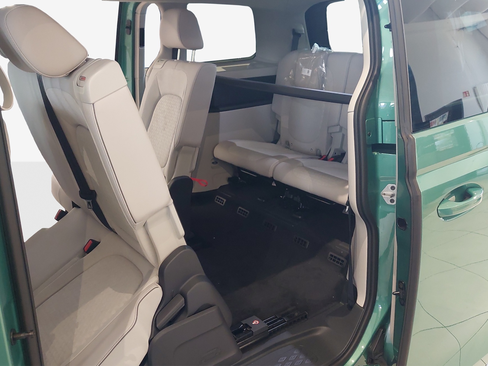 VW ID.Buzz LWB Pro-image-9