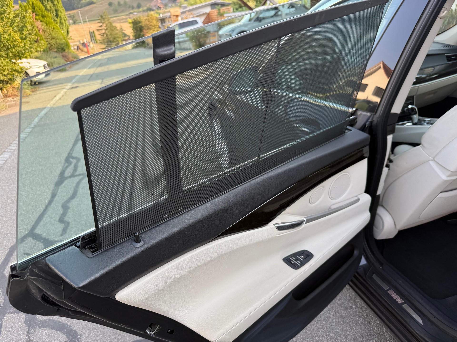 BMW 550i GT Steptronic-image-5