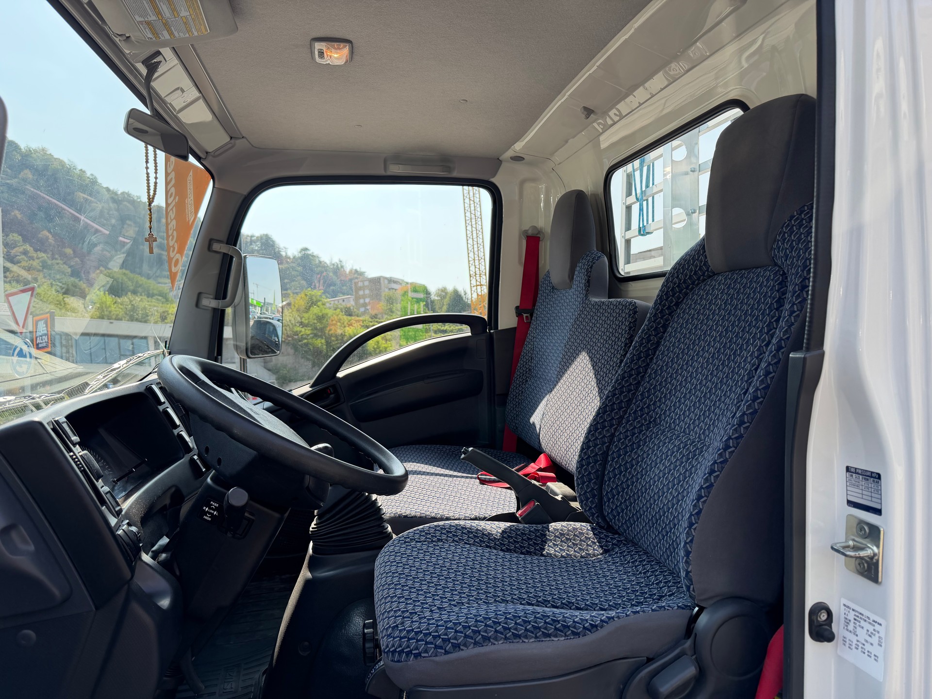 ISUZU M21 T H-image-7